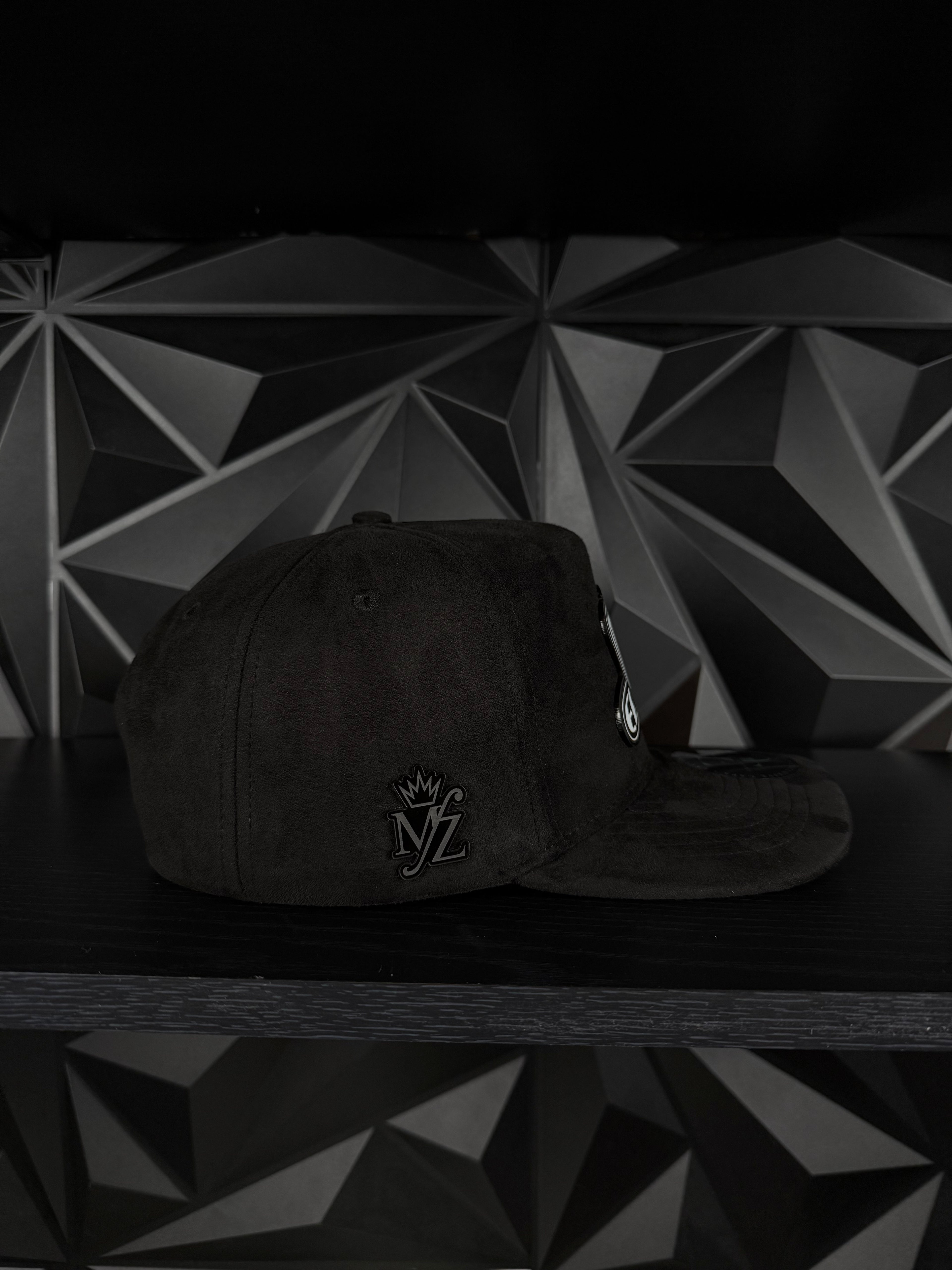 Black sombrero SnapBack hat-black suede