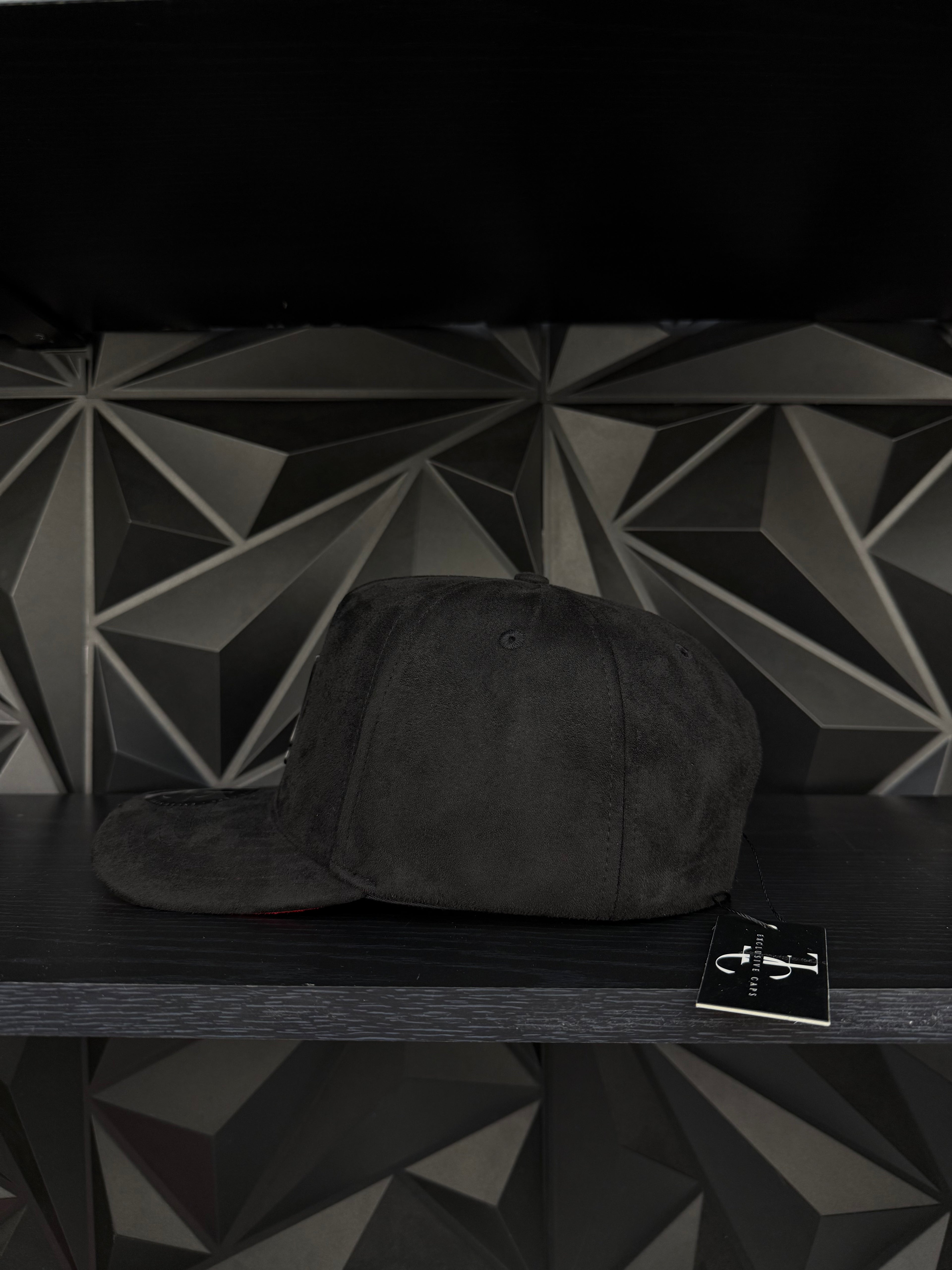 Tamaulipas México SnapBack hat-black/red suede