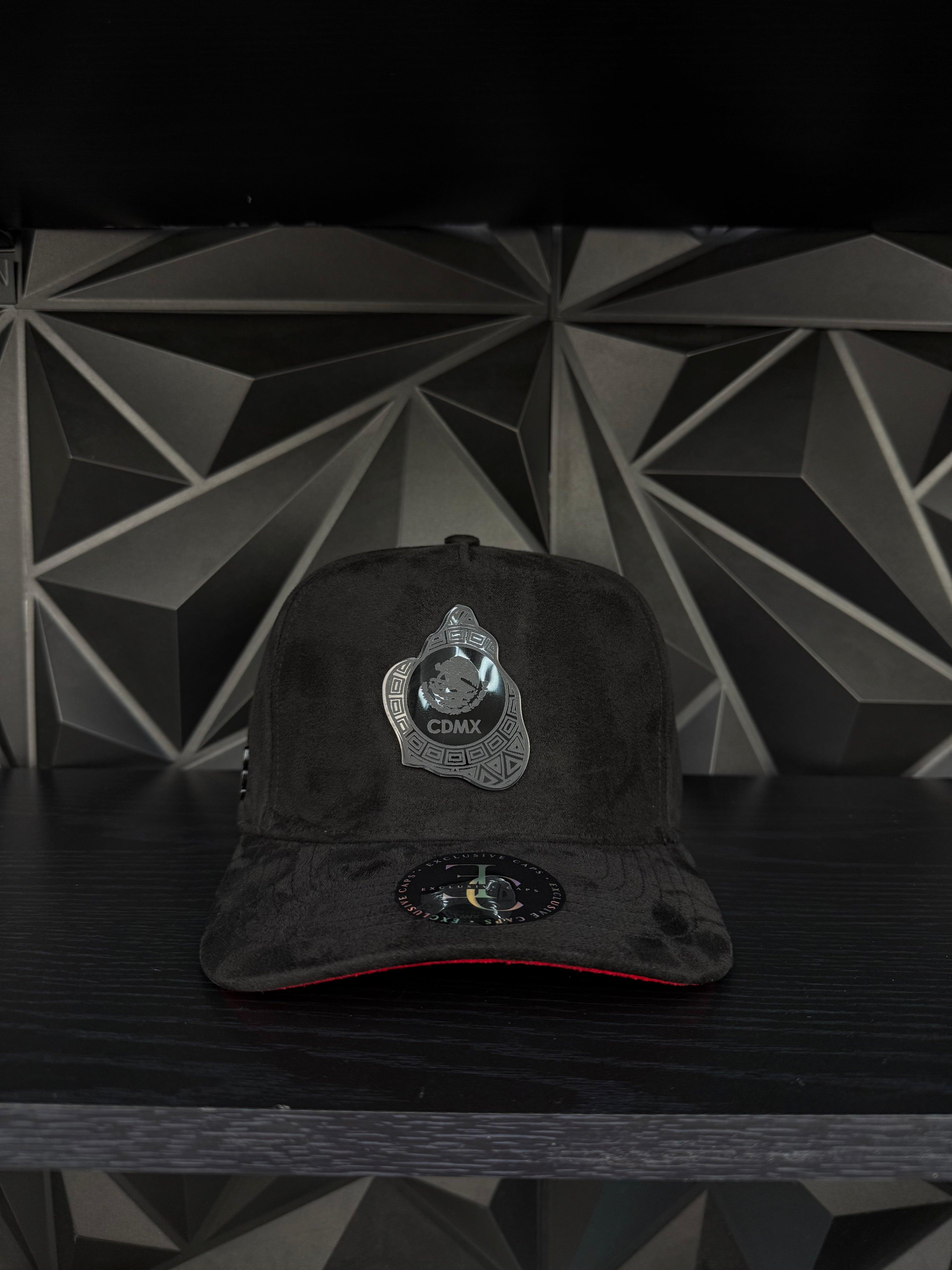 CDMX México SnapBack hat-black/red suede