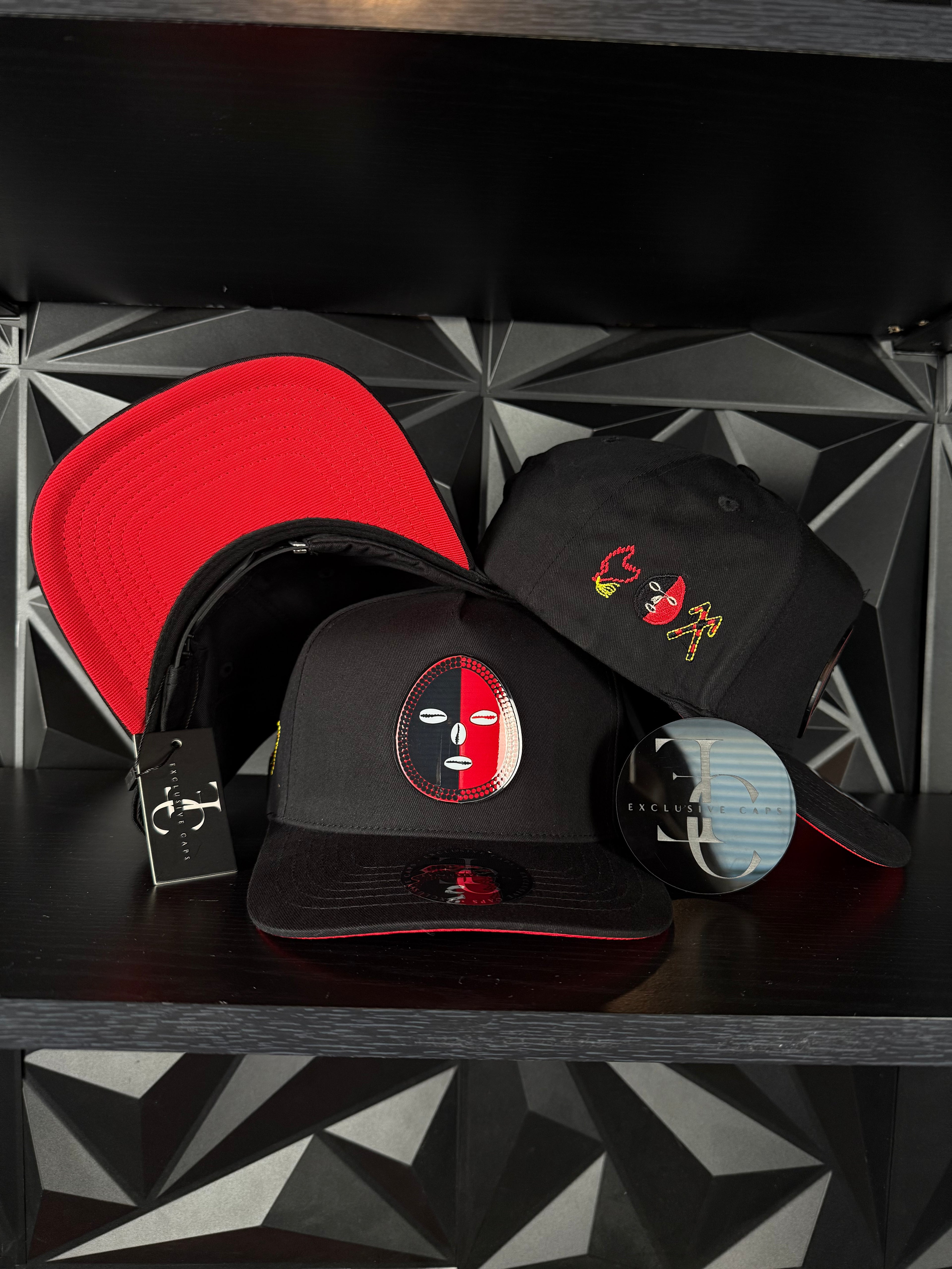 Exclusive caps Elegua snapback hat- black/red