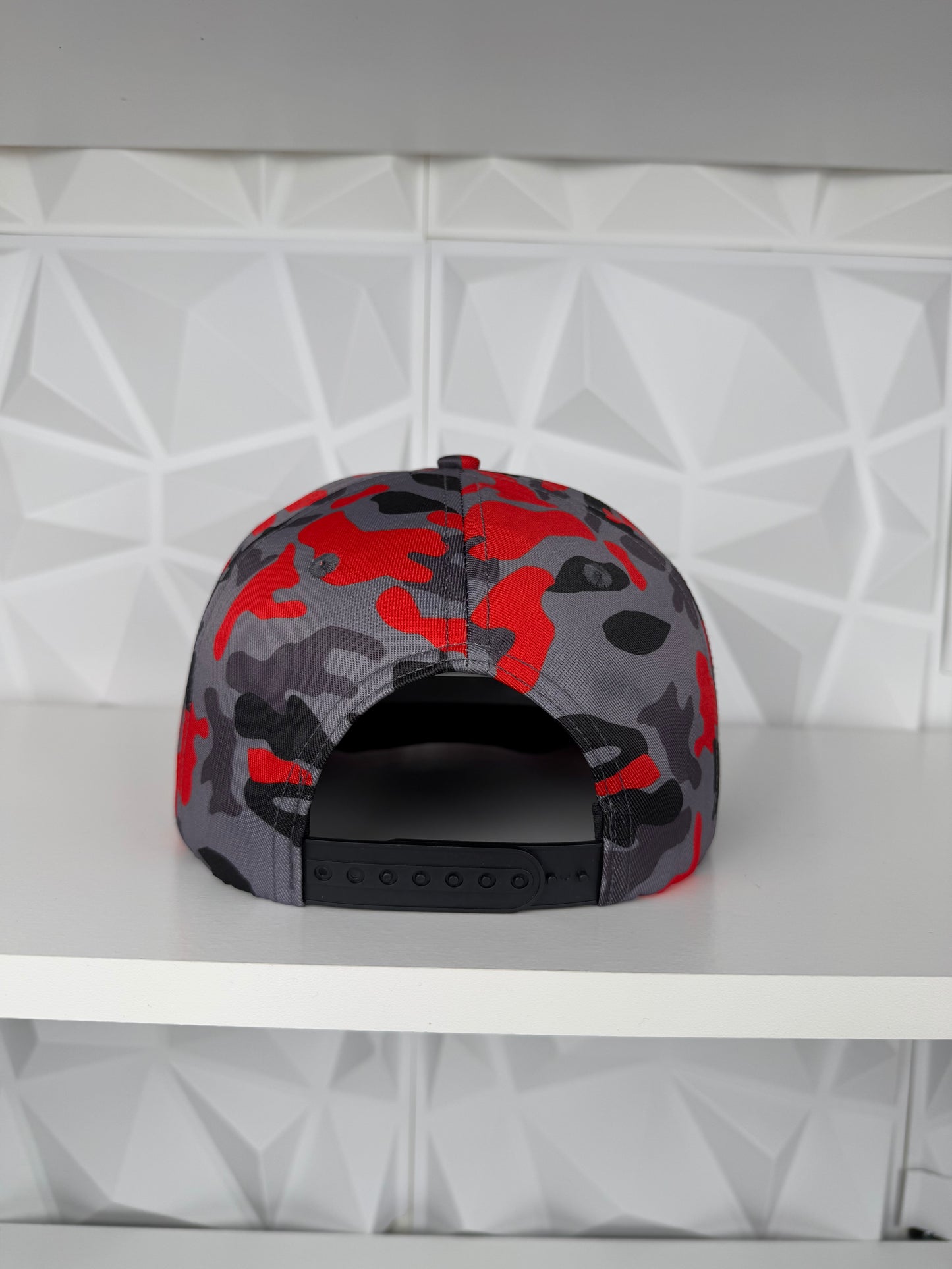 Backpack boyz SnapBack hat-burgundy camo