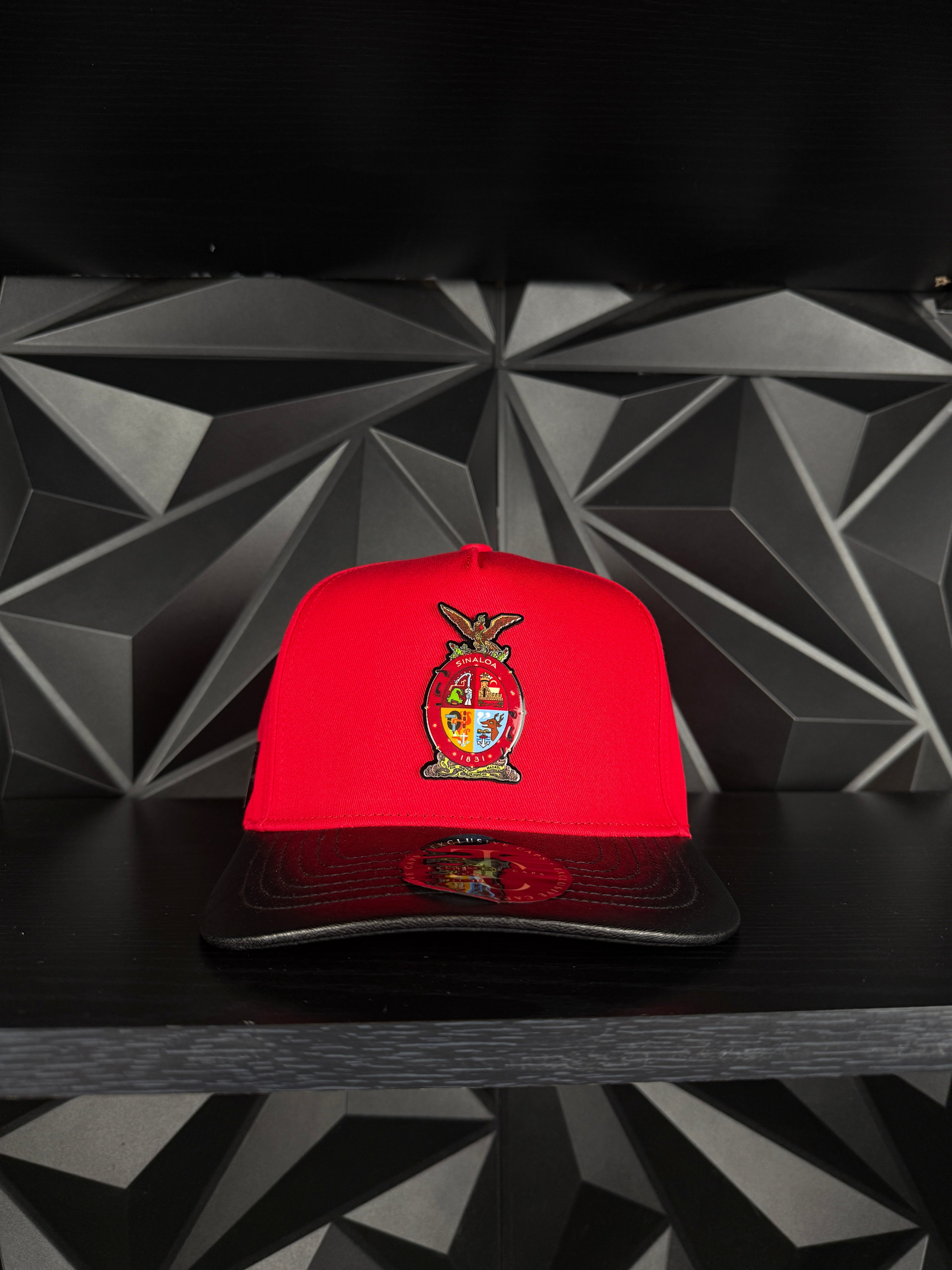 Exclusive caps escudo de Sinaloa SnapBack hat-Red/Black leather brim