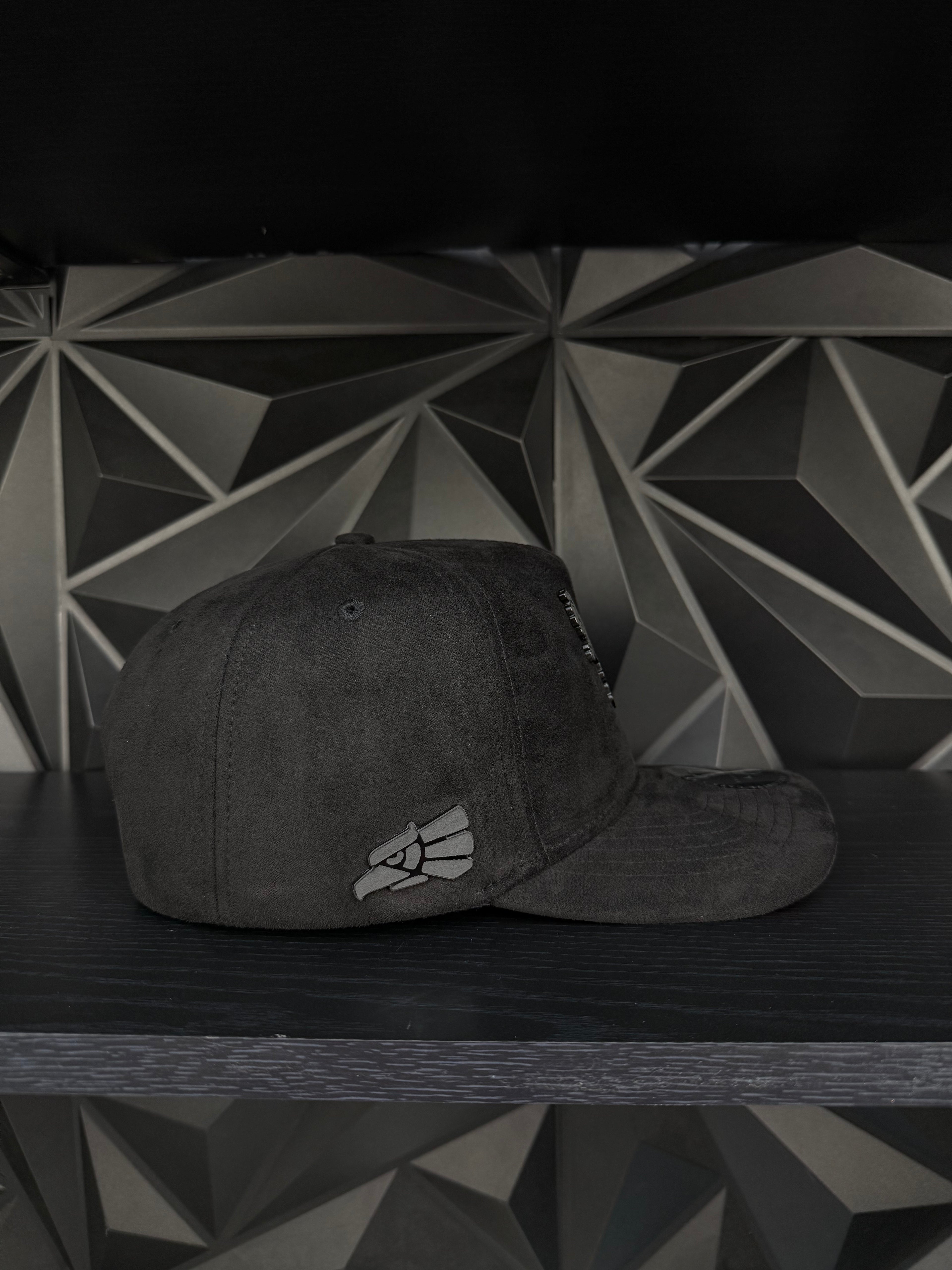 Veracruz México SnapBack hat-black/red suede