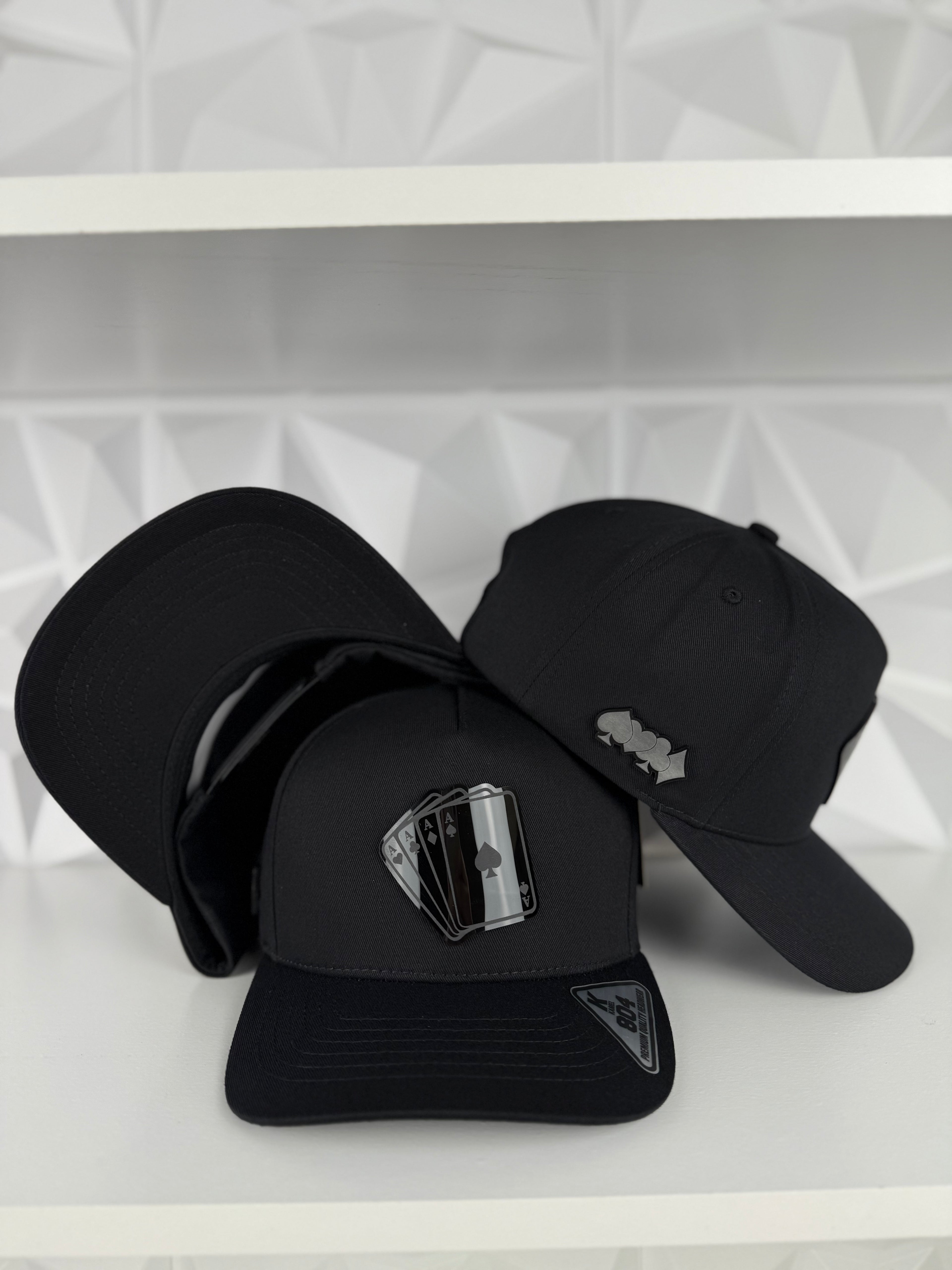 Poker Placa SnapBack Gorra- Negra