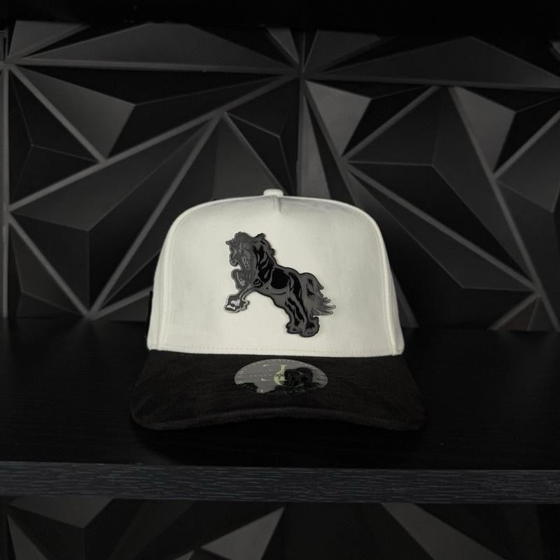 Caballo plate SnapBack hat-white/black