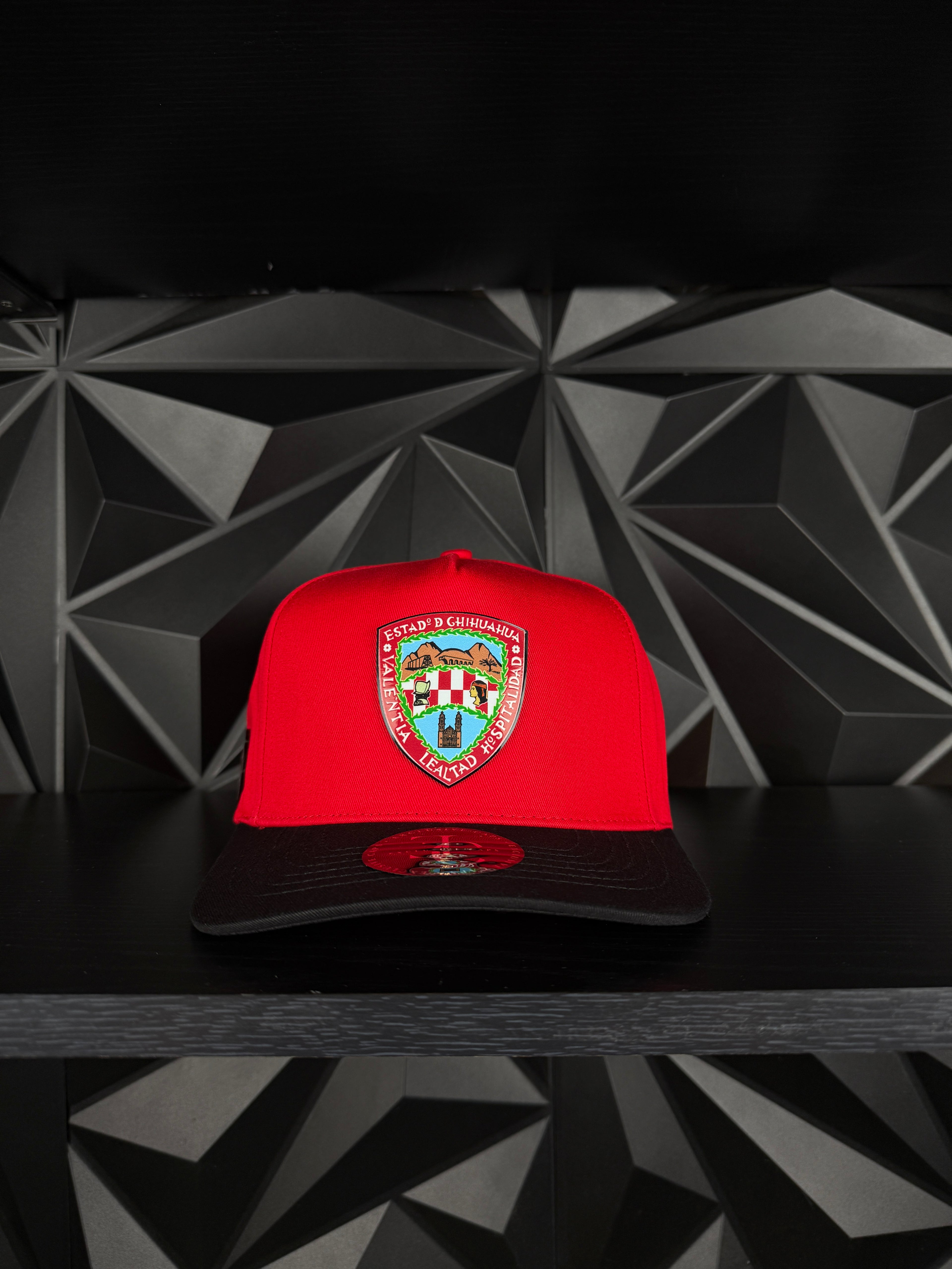 Exclusive caps Escudo de chihuahua SnapBack hat-Red/Black Cotton