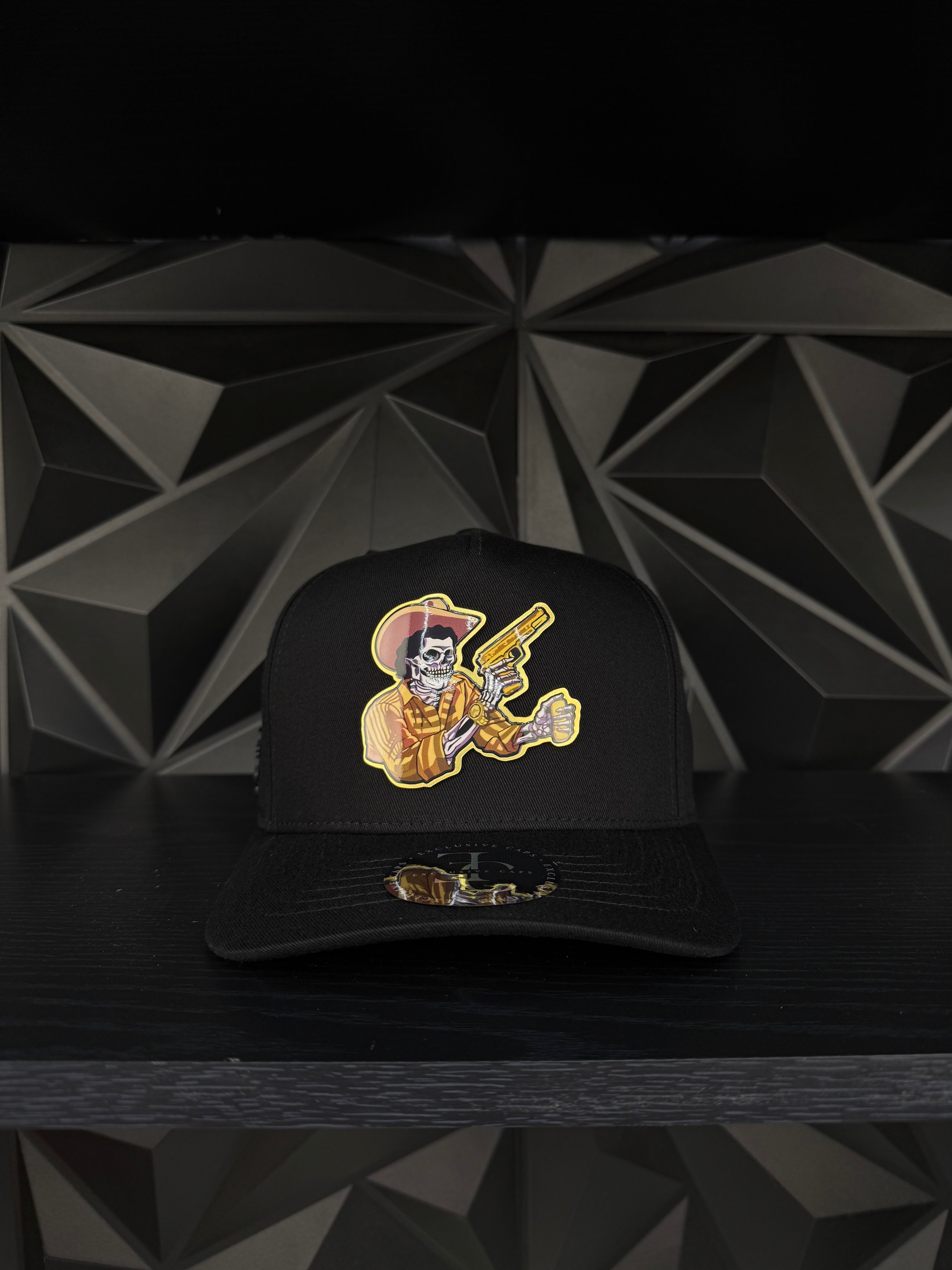 Chalino SnapBack hat-black