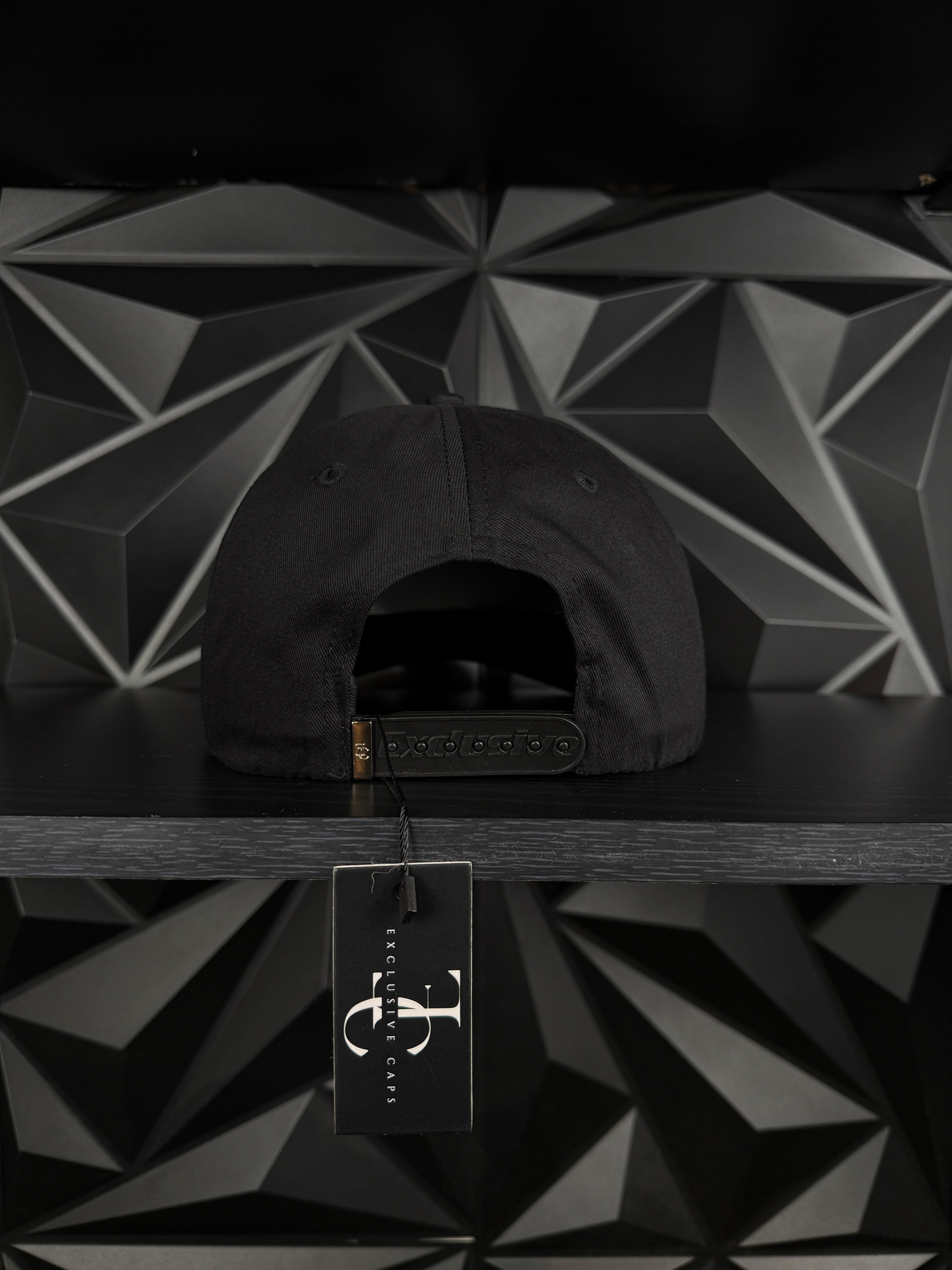 Exclusive caps MF snapback hat-black