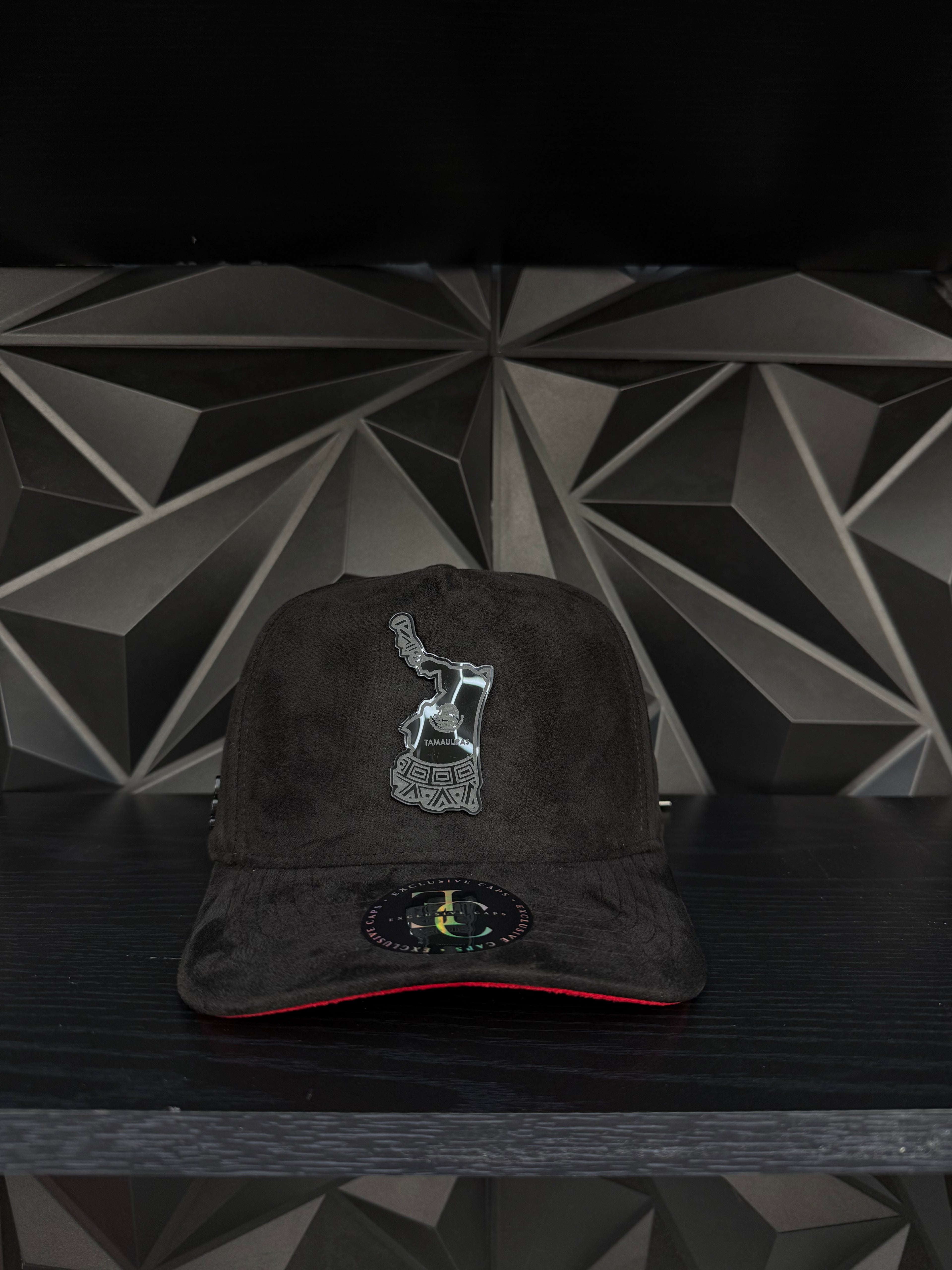Tamaulipas México SnapBack hat-black/red suede