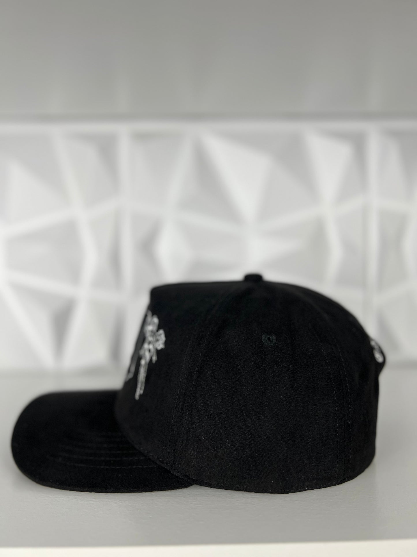 MA ángel SnapBack gorra-negra