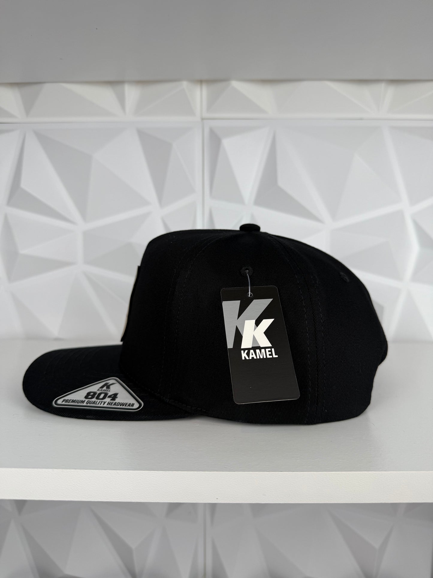 Osito Placa SnapBack Gorra- Negra