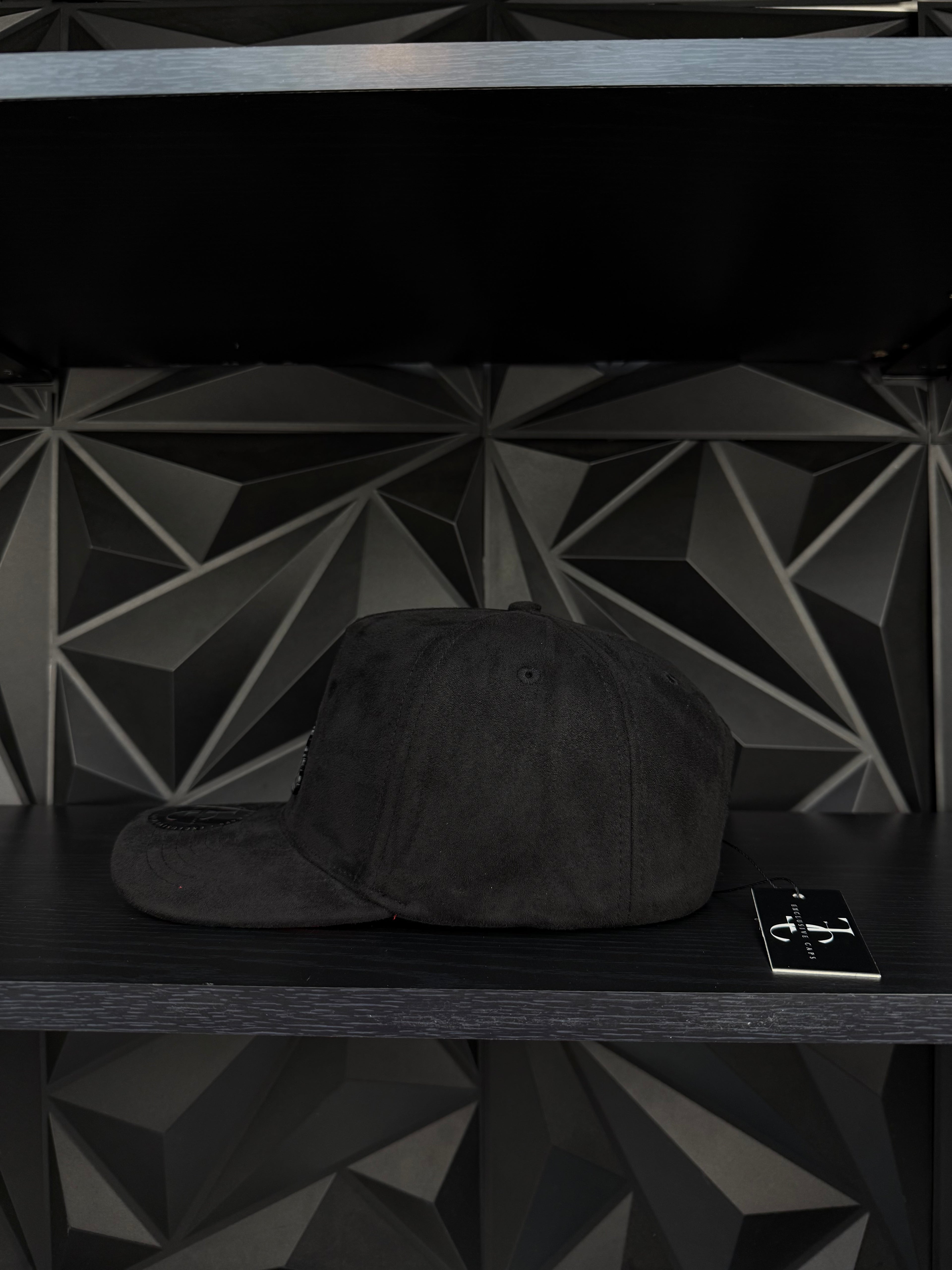 Veracruz México SnapBack hat-black/red suede