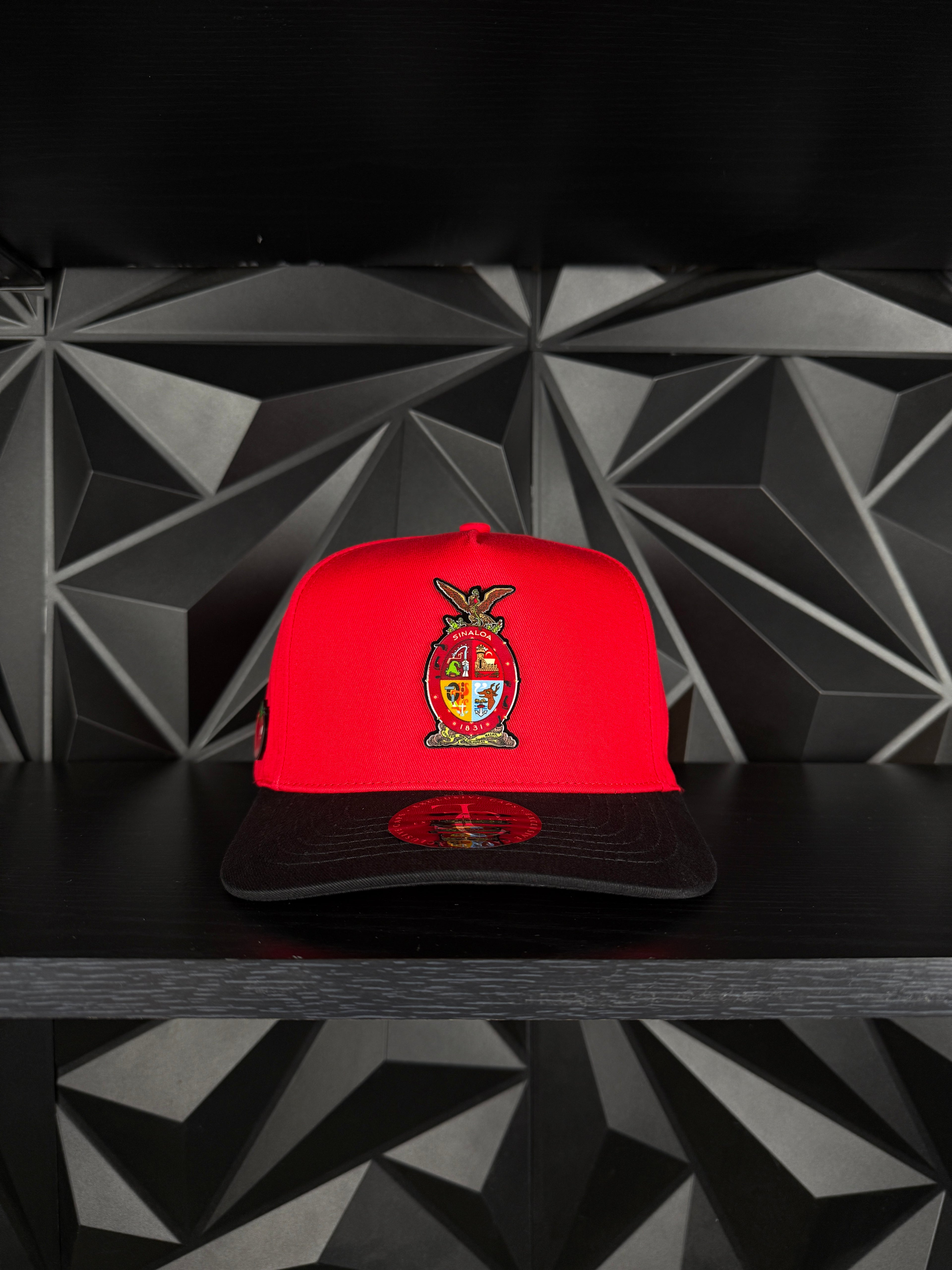 Exclusive caps escudo de Sinaloa SnapBack hat-Black/Red Cotton