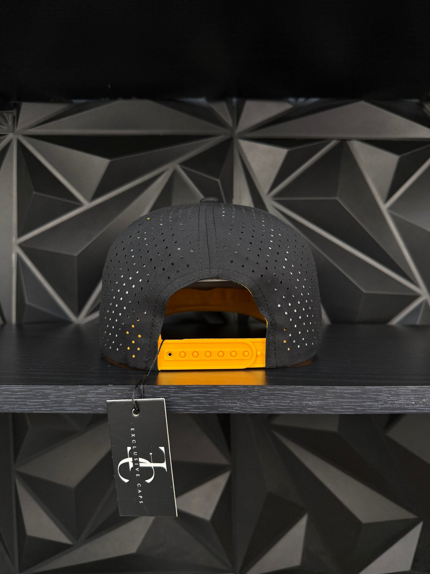 América SnapBack hat-black/yellow Hydro Color Plate