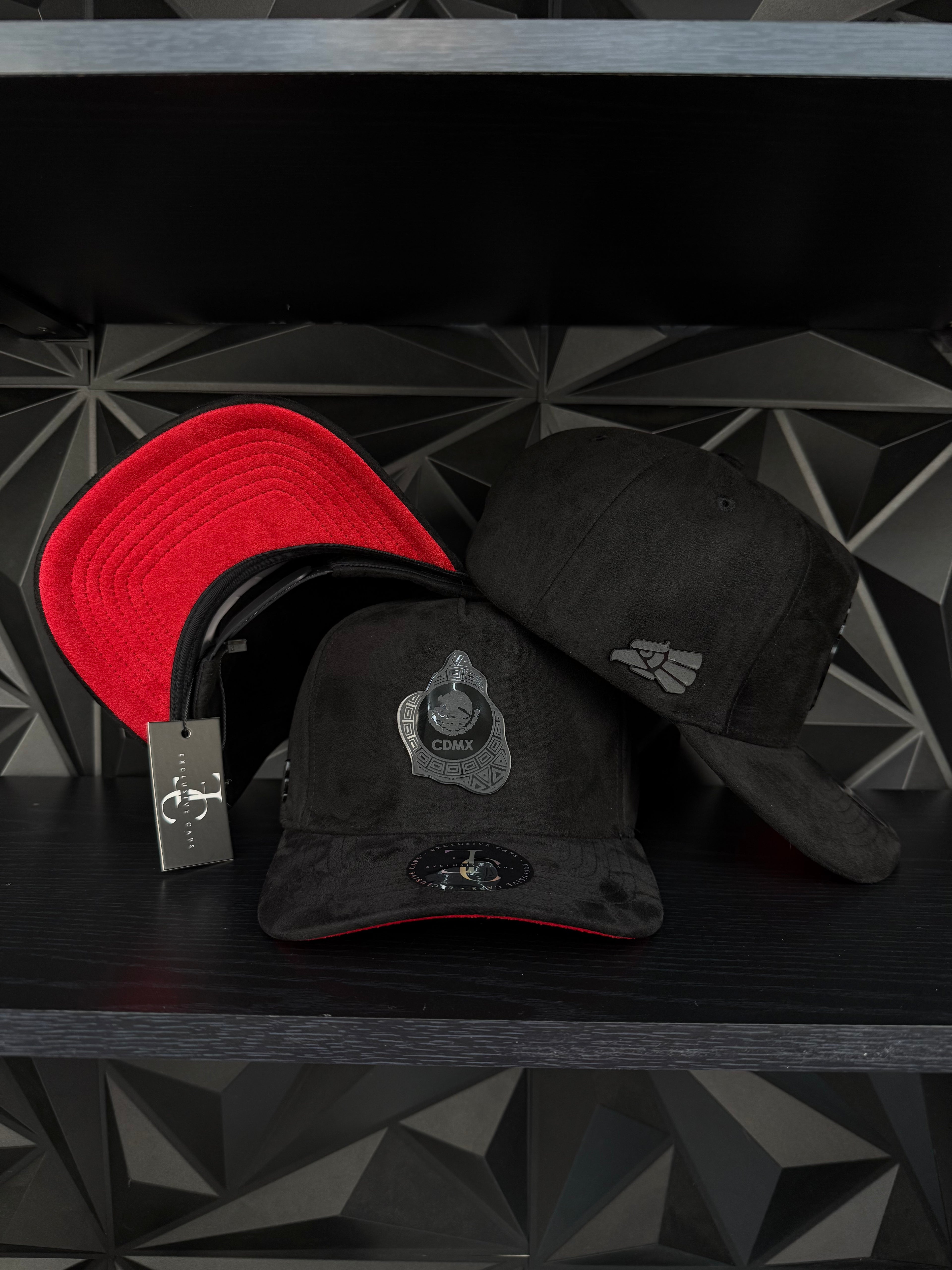 CDMX México SnapBack hat-black/red suede