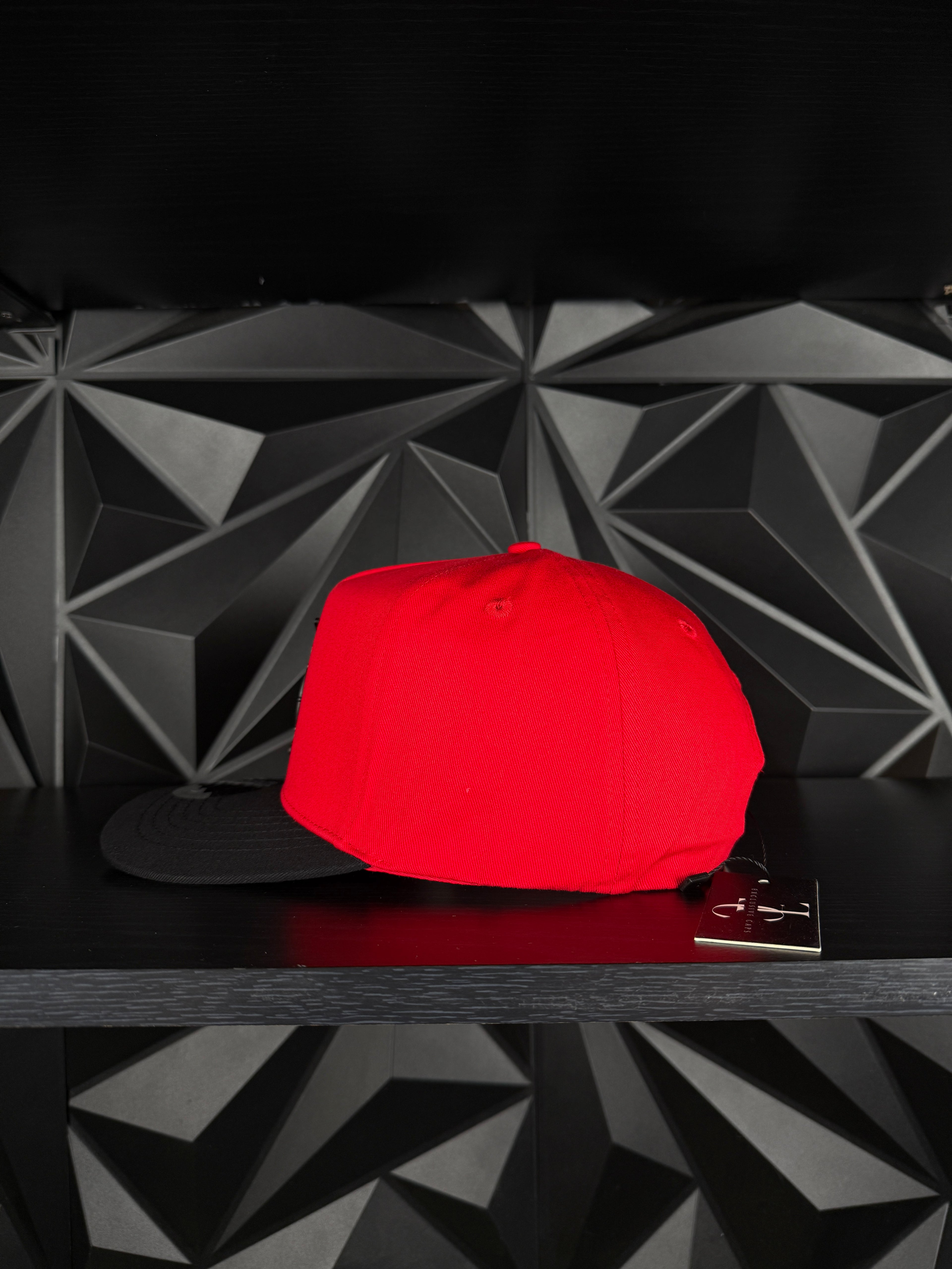 Exclusive caps Escudo de chihuahua SnapBack hat-Red/Black Cotton