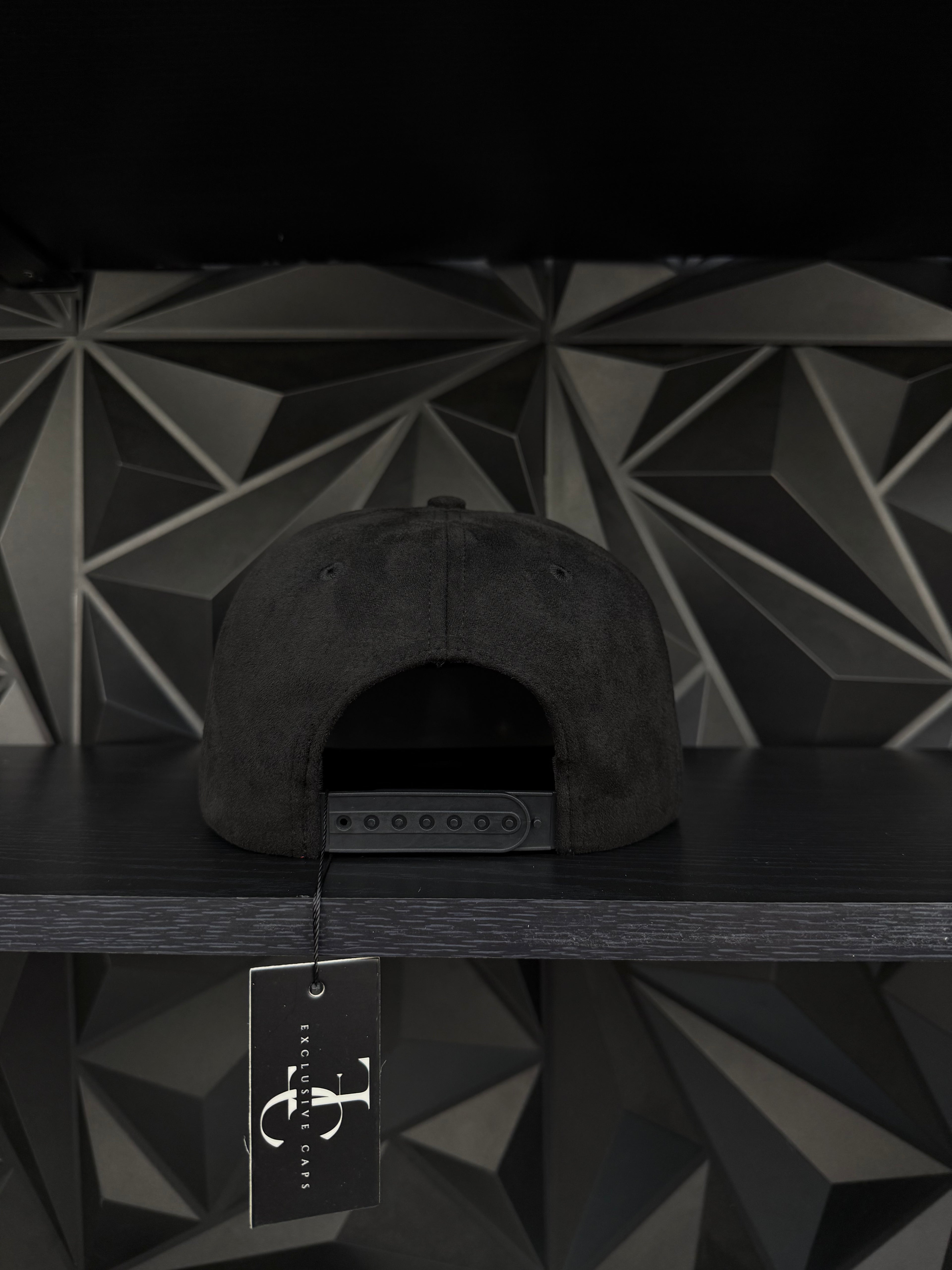 San Luis Potosí México SnapBack hat-black/red suede