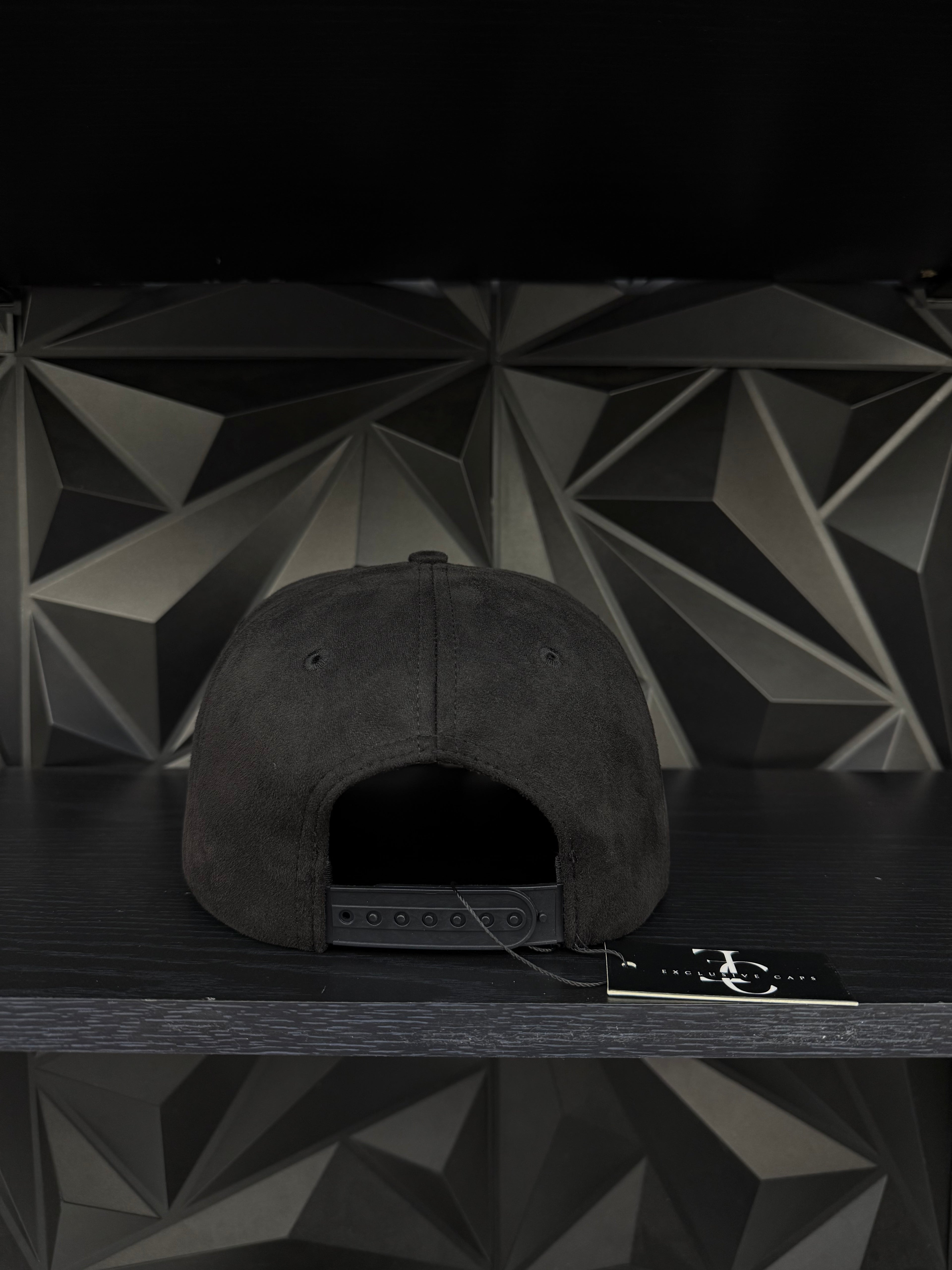 América SnapBack hat-black Suede Gold Plate