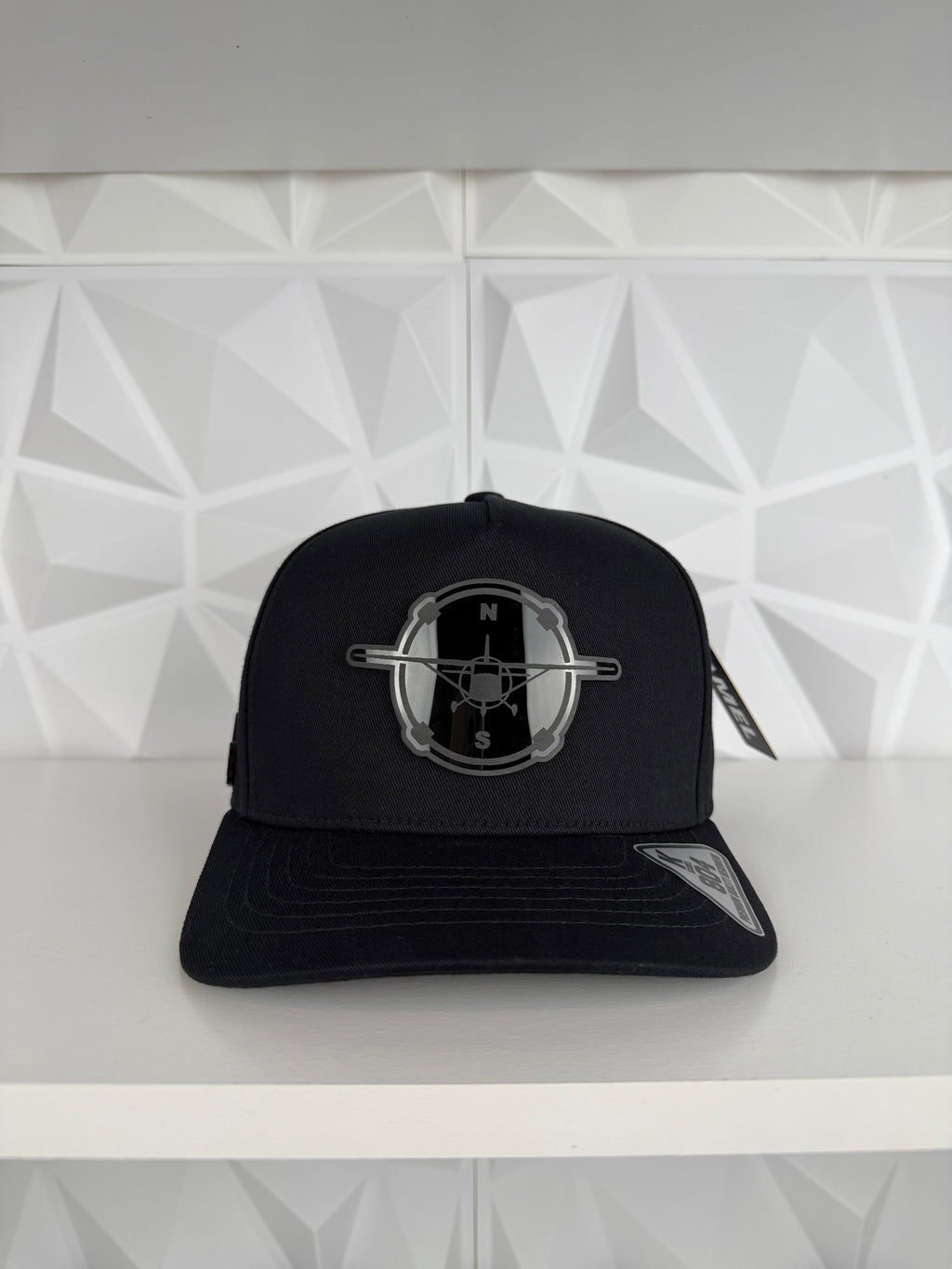 Compass plane Plate SnapBack hat-Black