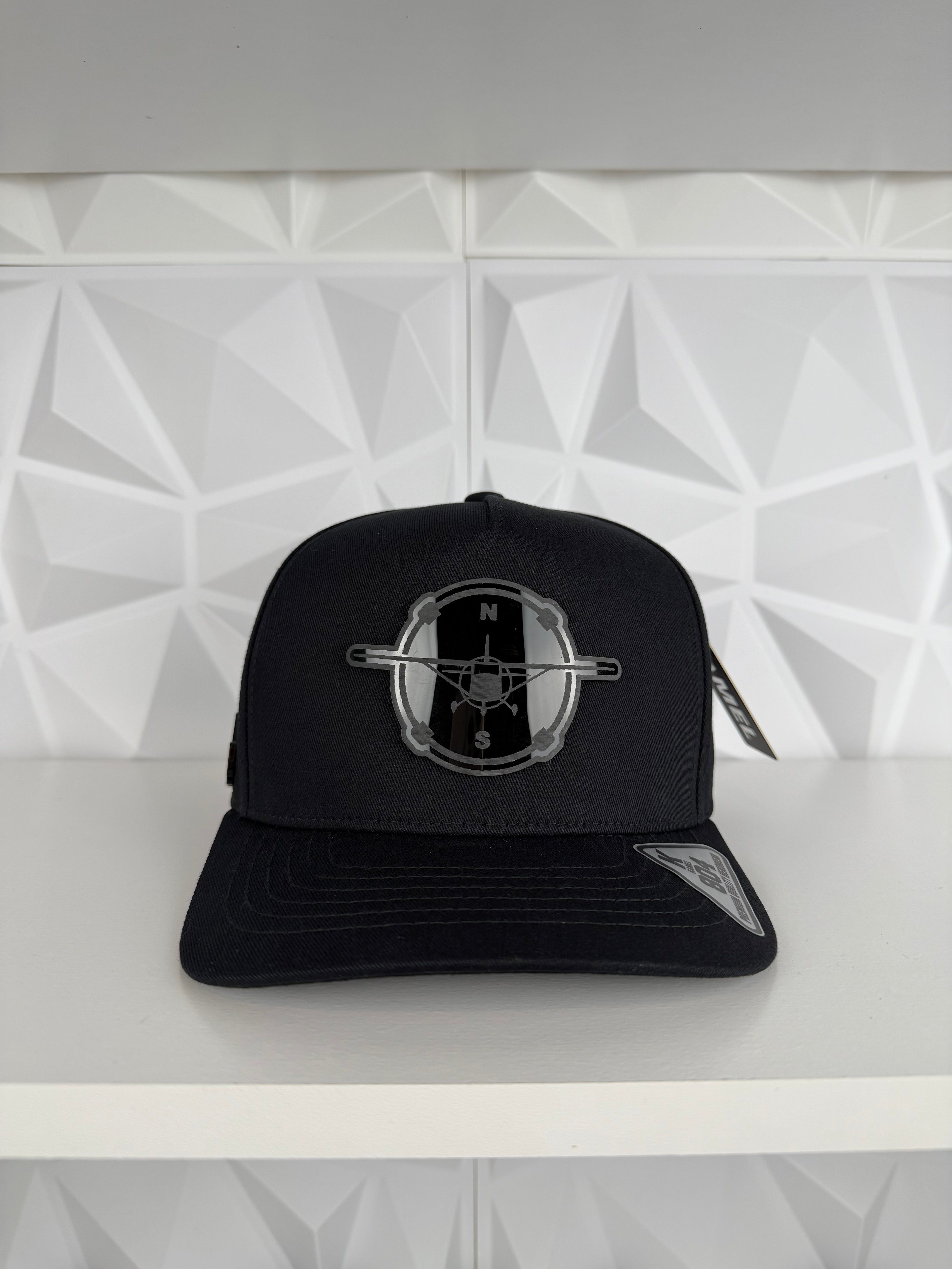 Compass plane Plate SnapBack hat-Black