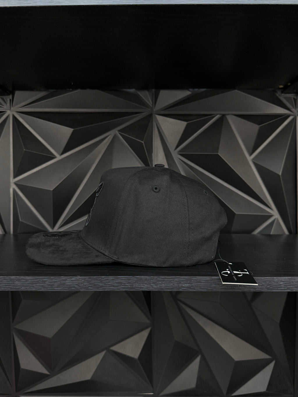 Edipo flechas SnapBack hat-black suede visor
