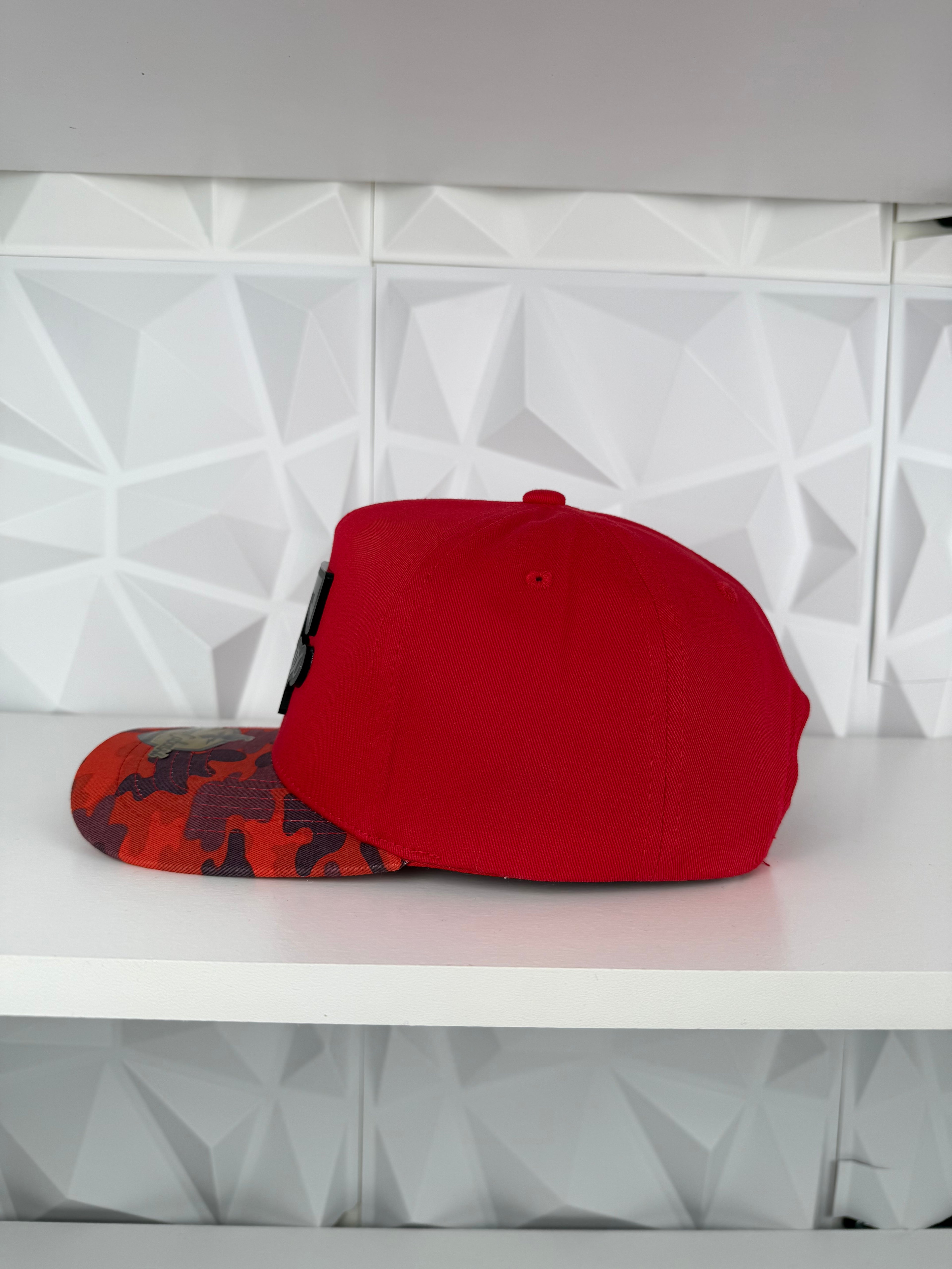 CT Tumbado Placa SnapBack Gorra-Roja Camuflaje