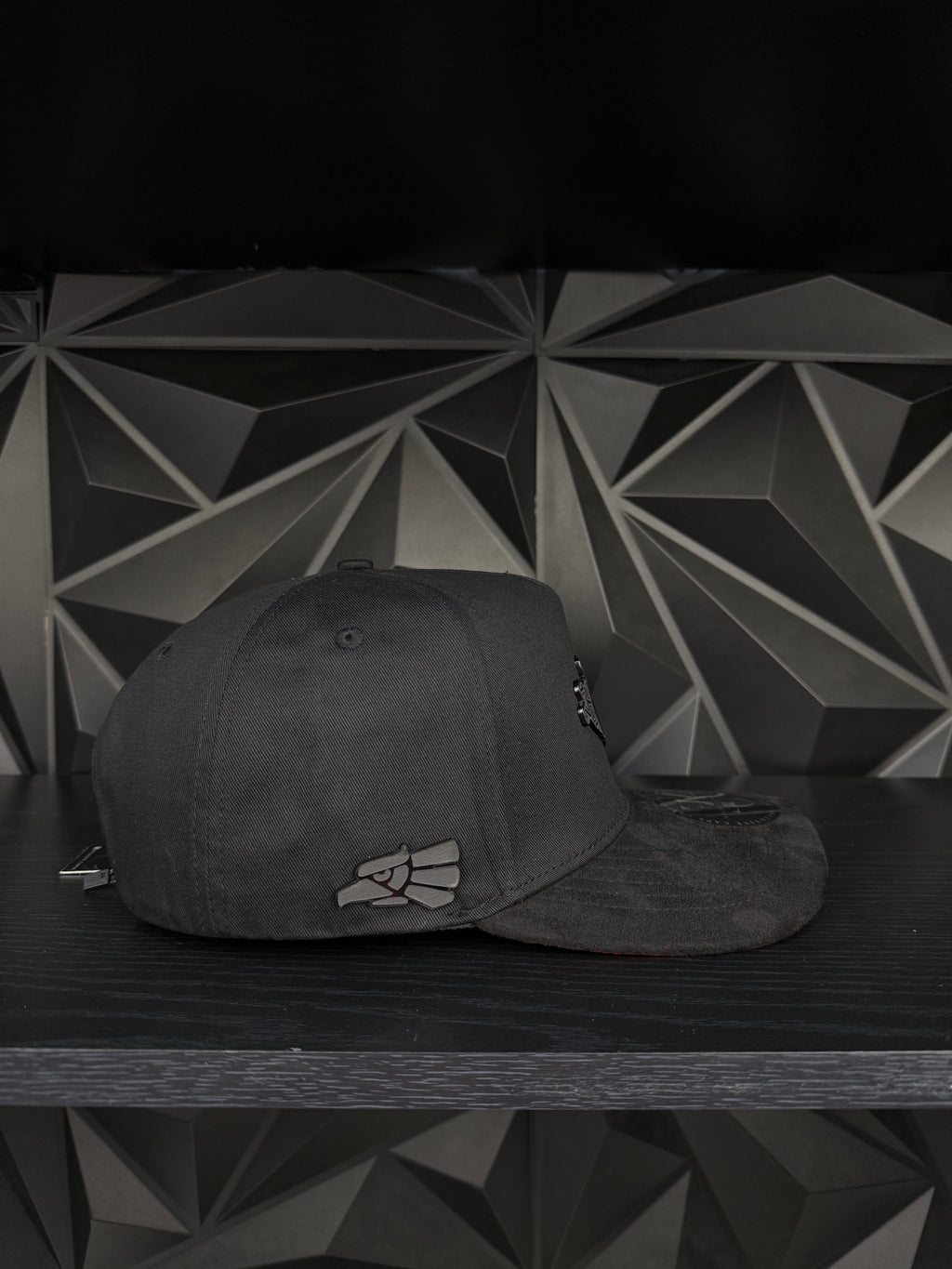 Guerrero México SnapBack Gorra-negra/roja Gamuza visera