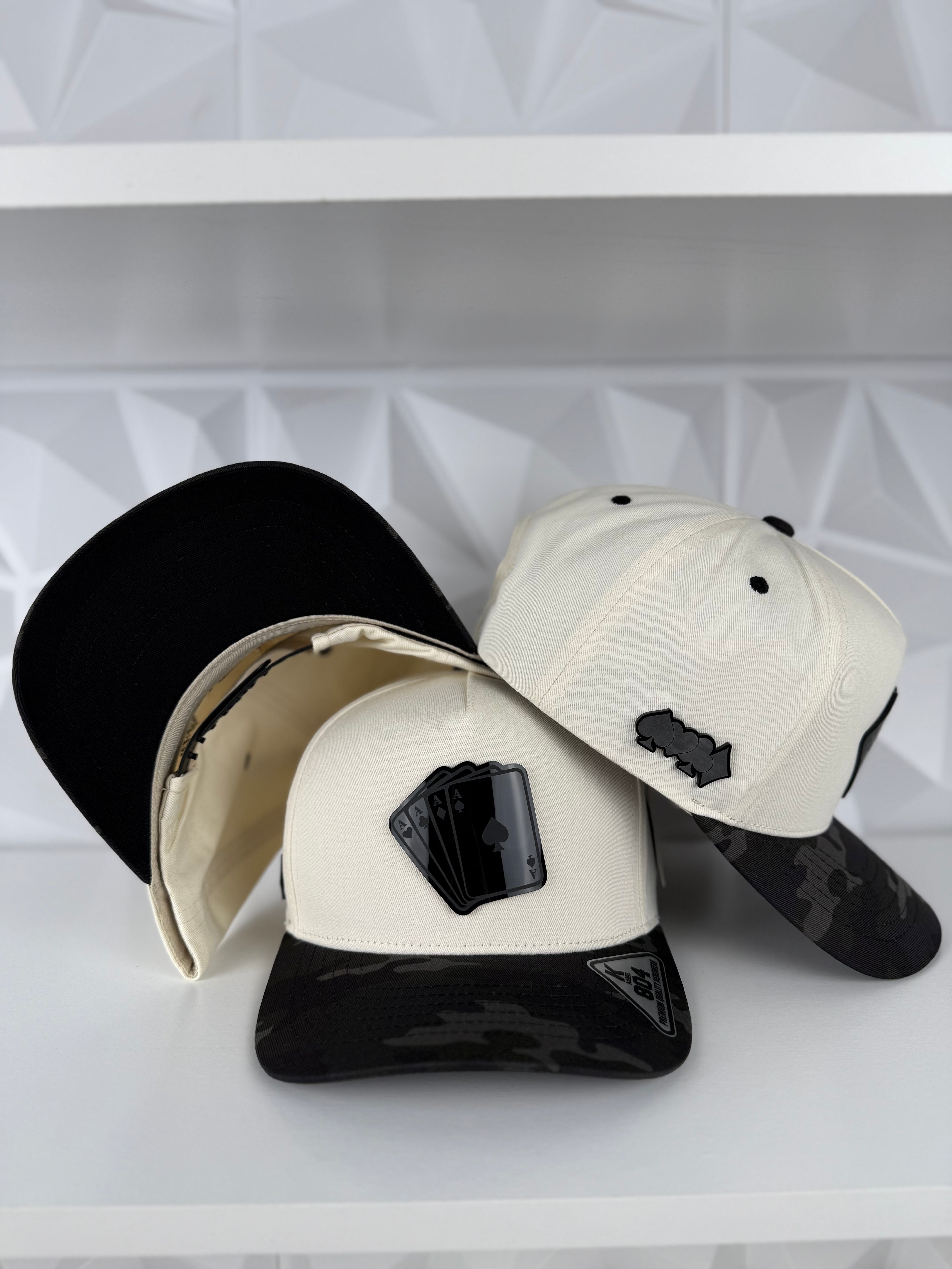 Poker placa SnapBack gorra-natural/camuflaje
