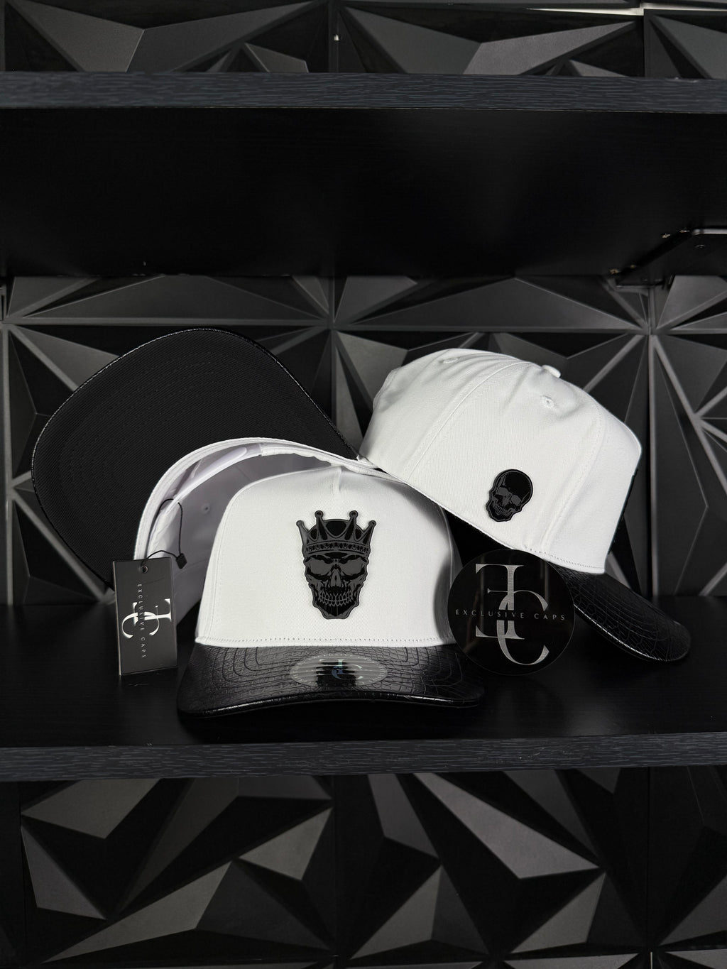Exclusive caps skull SnapBack hat-white/snake leather