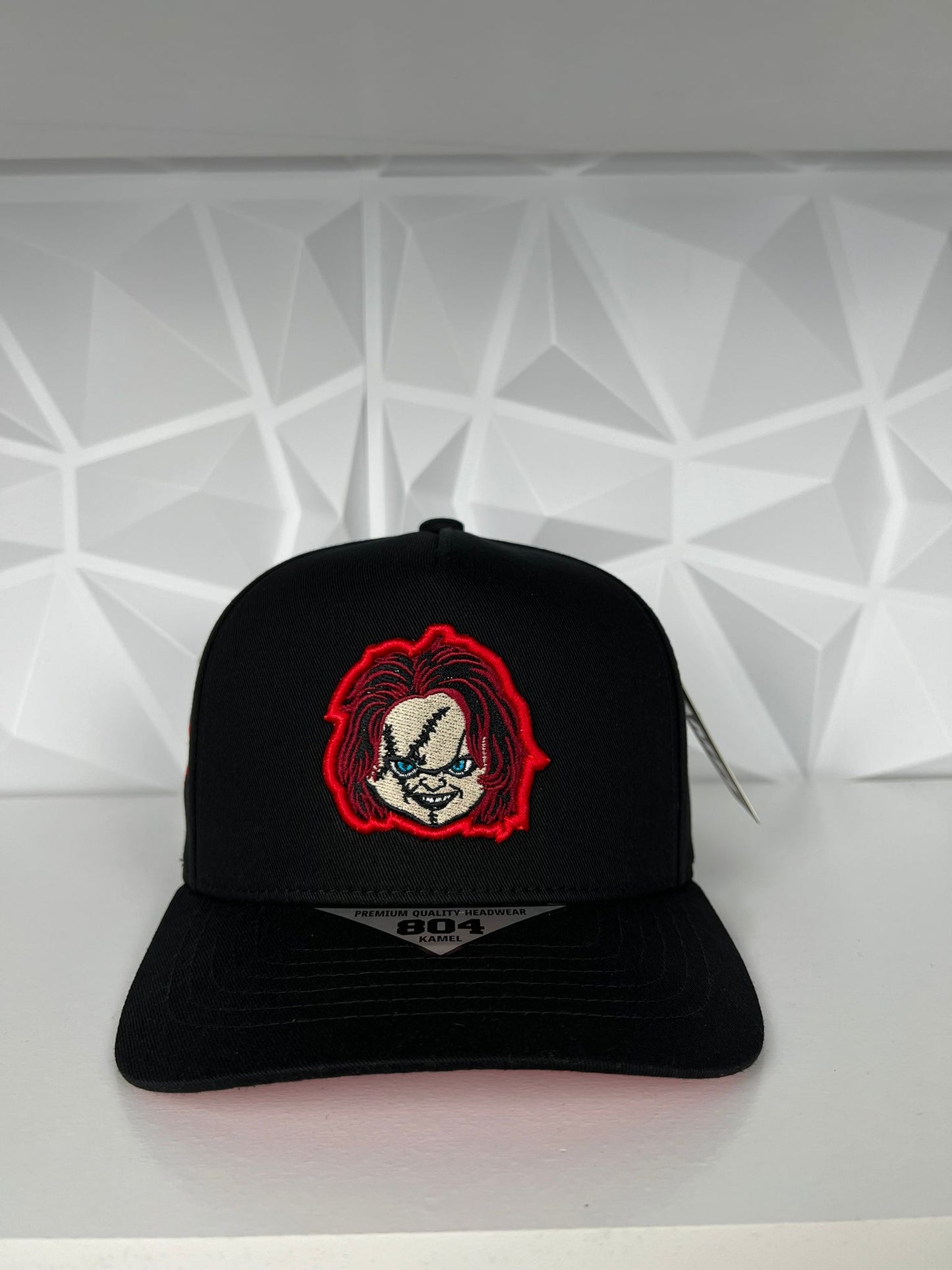 Chucky SnapBack gorra-negra/roja