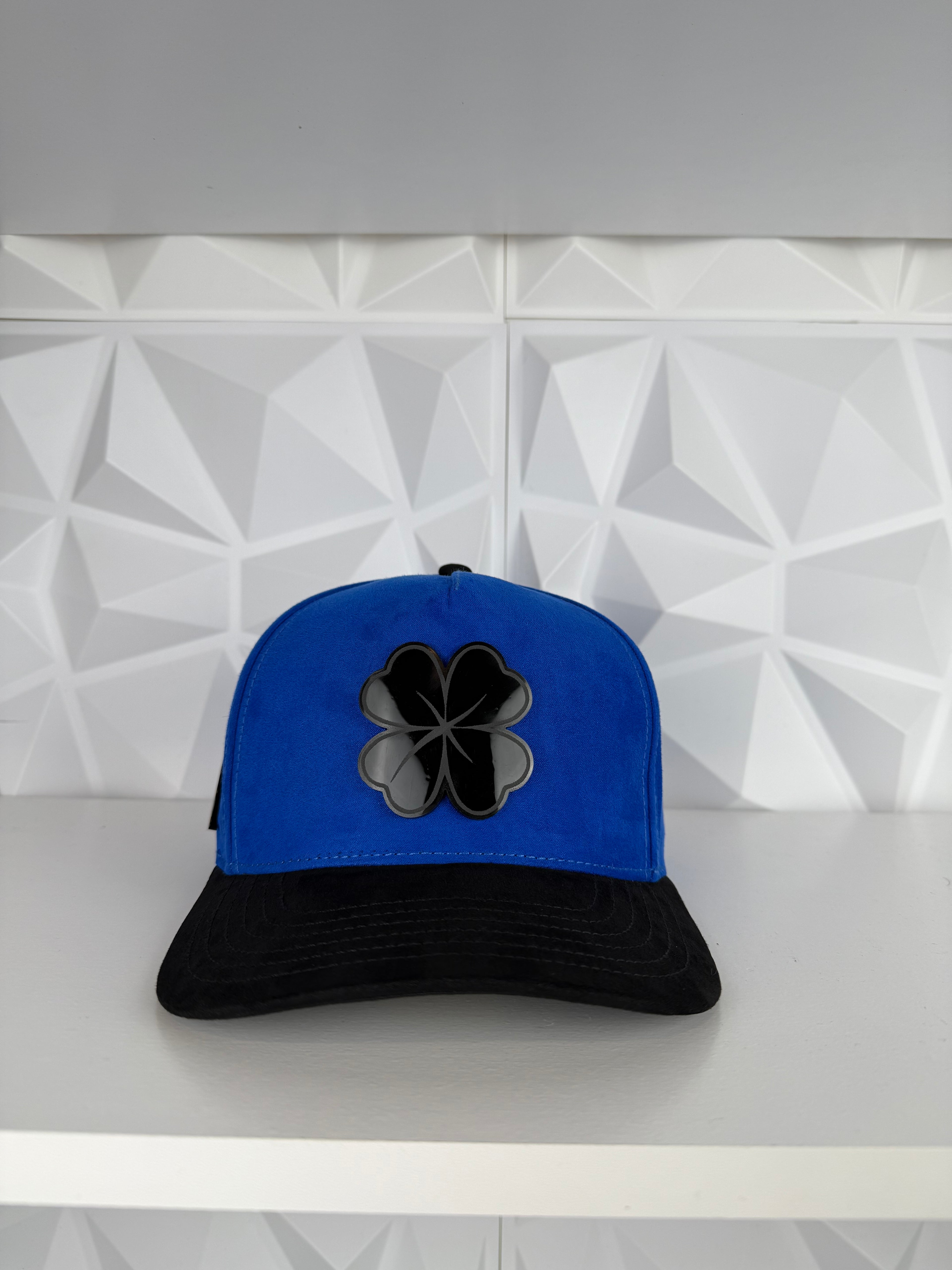 Trébol Placa SnapBack Gorra- Azul Gamuza
