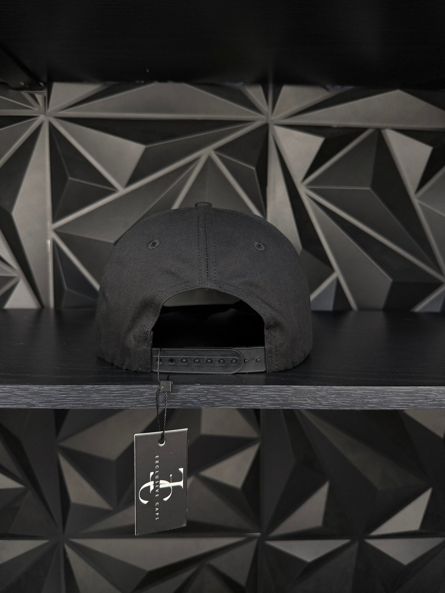 Virgen de Guadalupe SnapBack hat-black/red