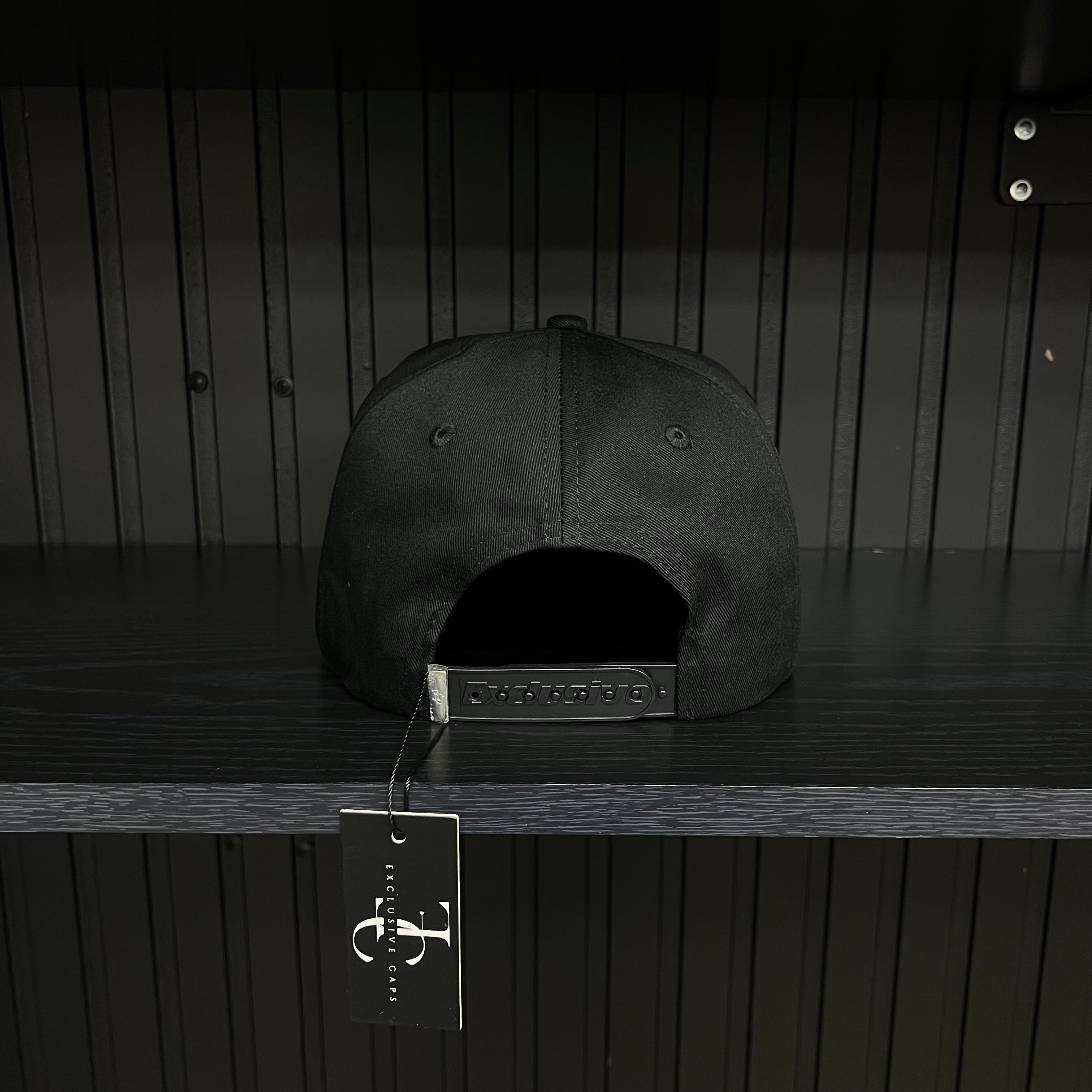 Exclusive San Luis Potosí Private Flight SnapBack Hat - Black/Red Cotton Cap