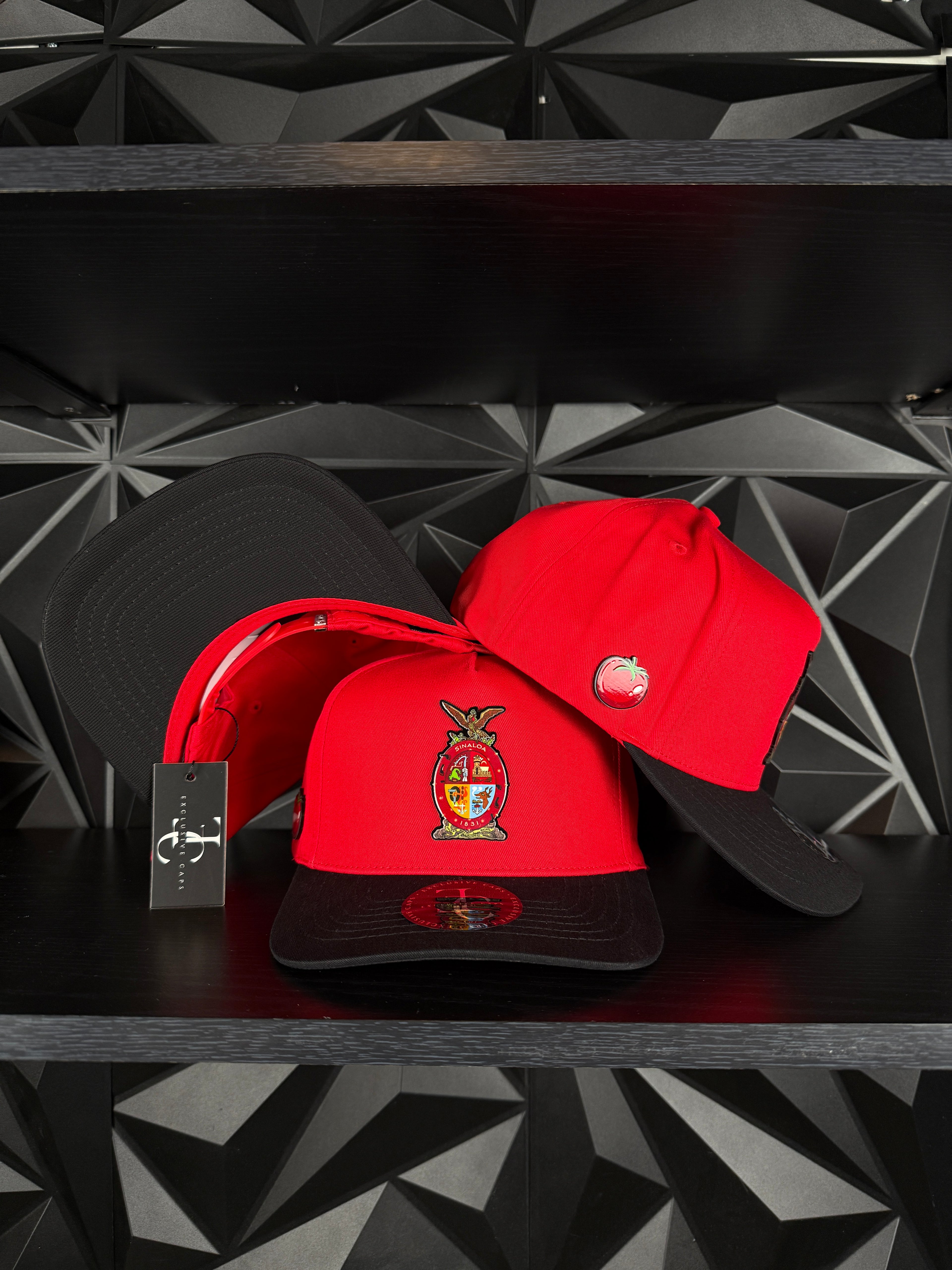 Exclusive caps escudo de Sinaloa SnapBack hat-Black/Red Cotton