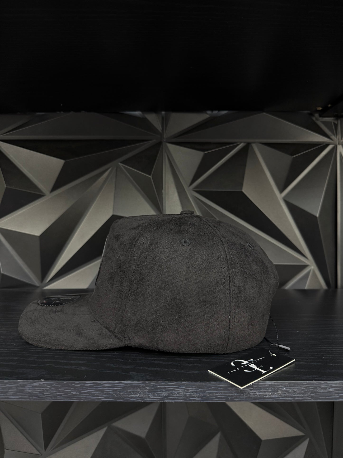 América SnapBack hat-black Suede Gold Plate
