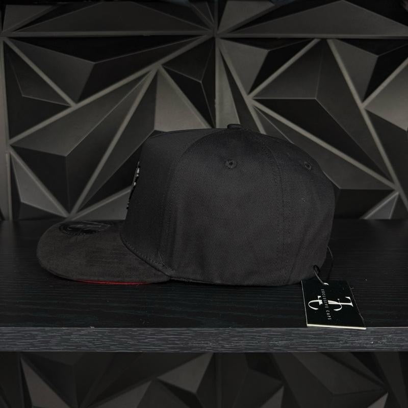 Michoacán México SnapBack hat-black/red suede