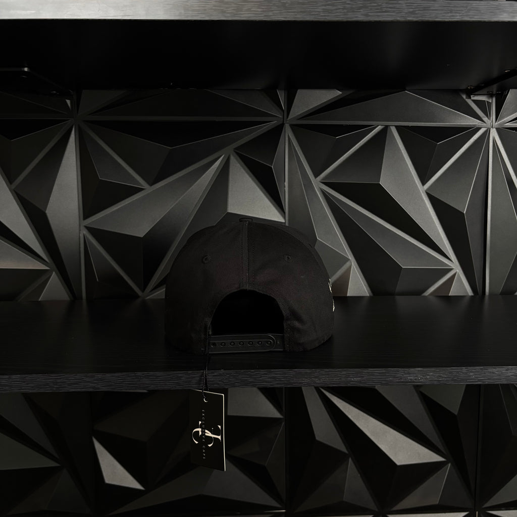 Exclusive Caps La Oveja Negra SnapBack Hat Black/Smooth Leather