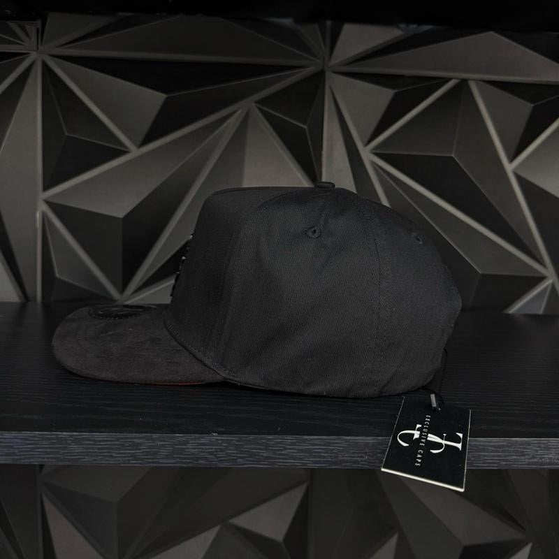 Nayarit México SnapBack hat-black/red suede