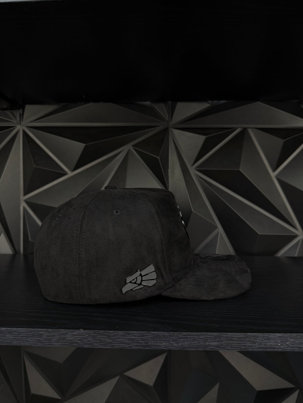CDMX México SnapBack hat-black/red suede