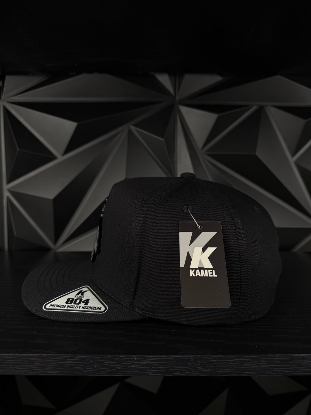 Caballo plate SnapBack hat-black