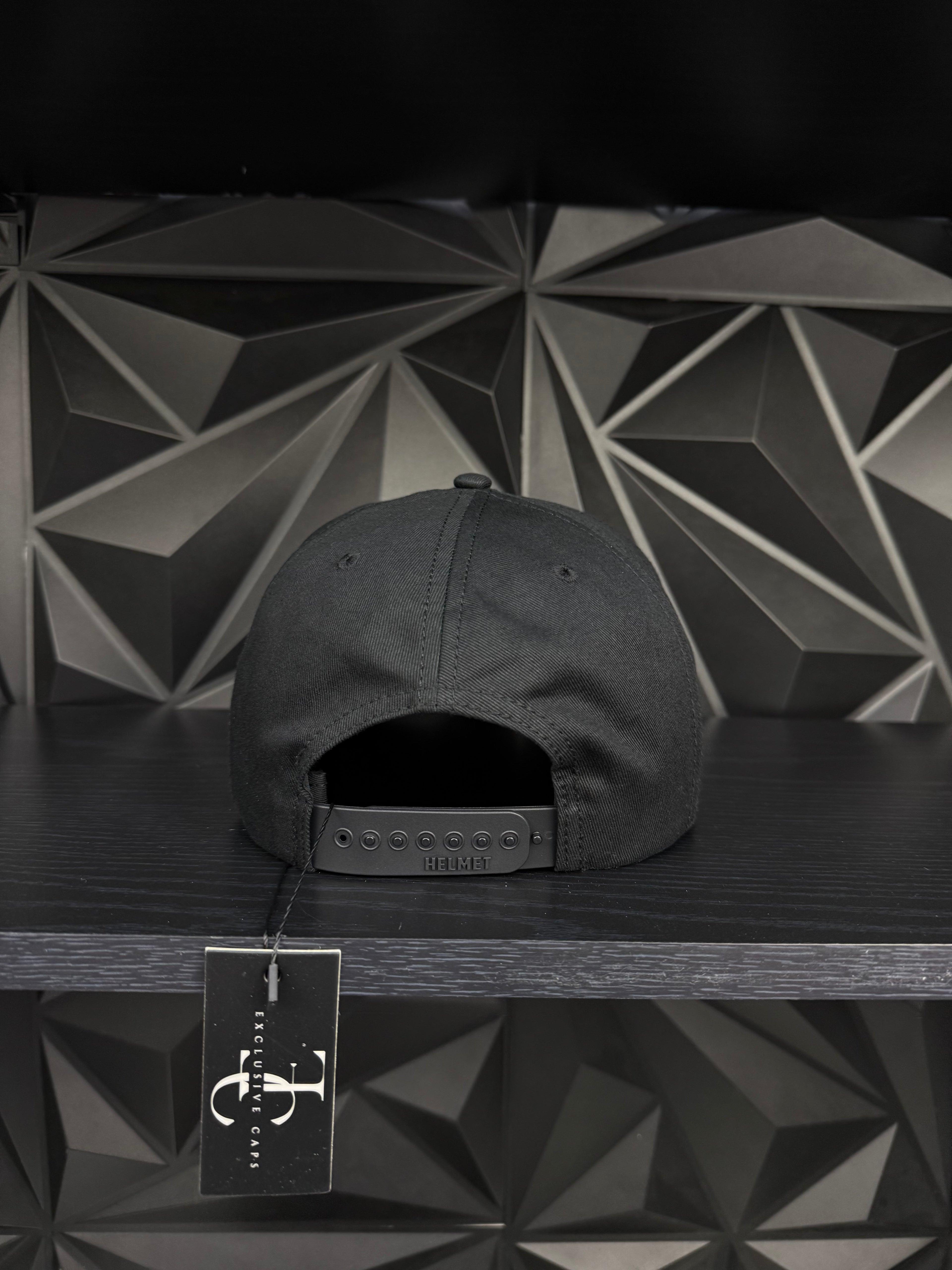 Gold Sombrero Placa SnapBack Gorra-Negra