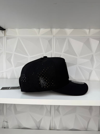 San Judas Tadeo color plate SnapBack Gorra- negro hydro