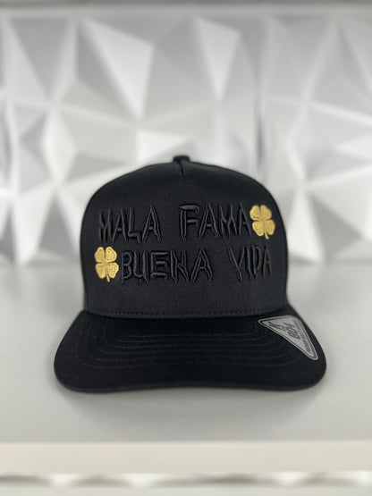 Mala Fama Buena Vida SnapBack gorra-negra