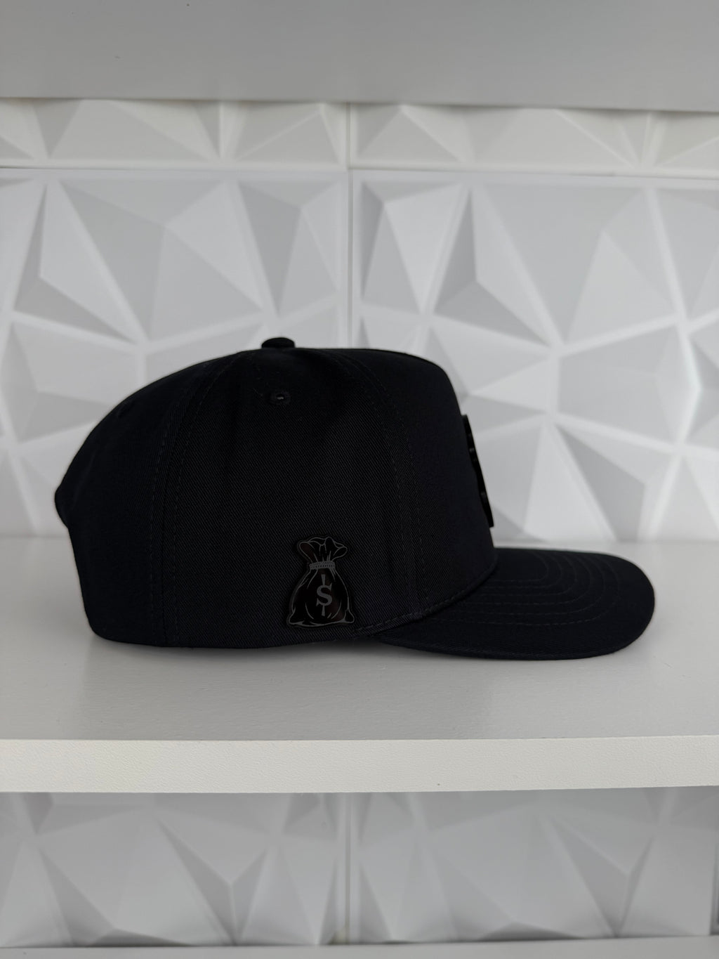 Trébol Placa SnapBack Gorra- Negra