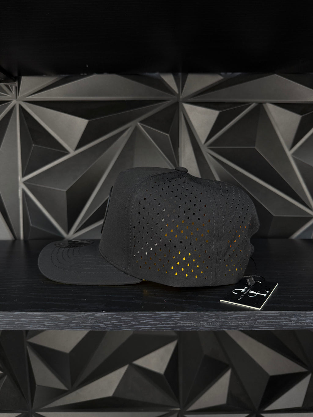 América SnapBack hat-Black/Yellow Hydro Gold Plate