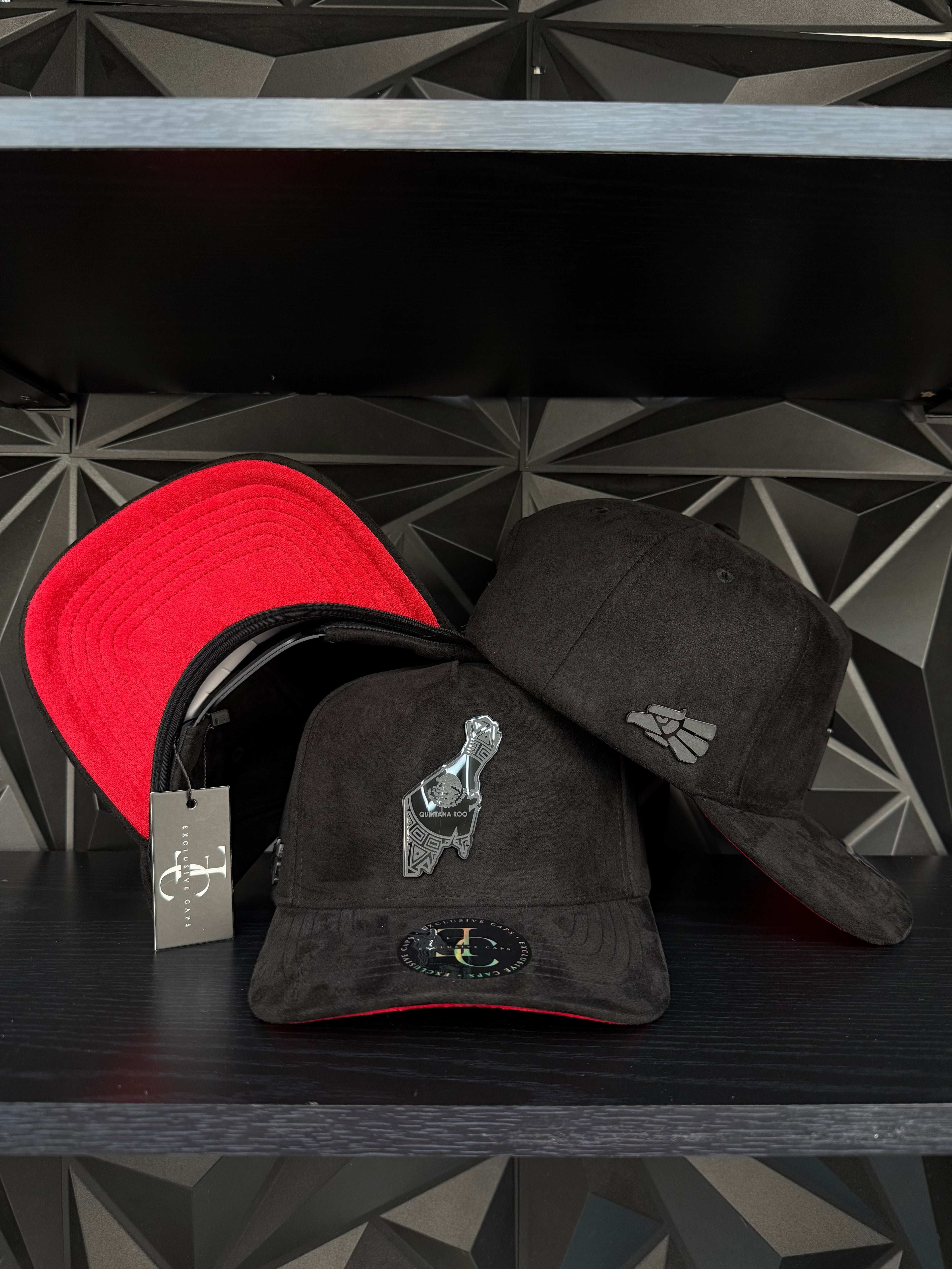 Quintana Roo México SnapBack hat-black/red suede