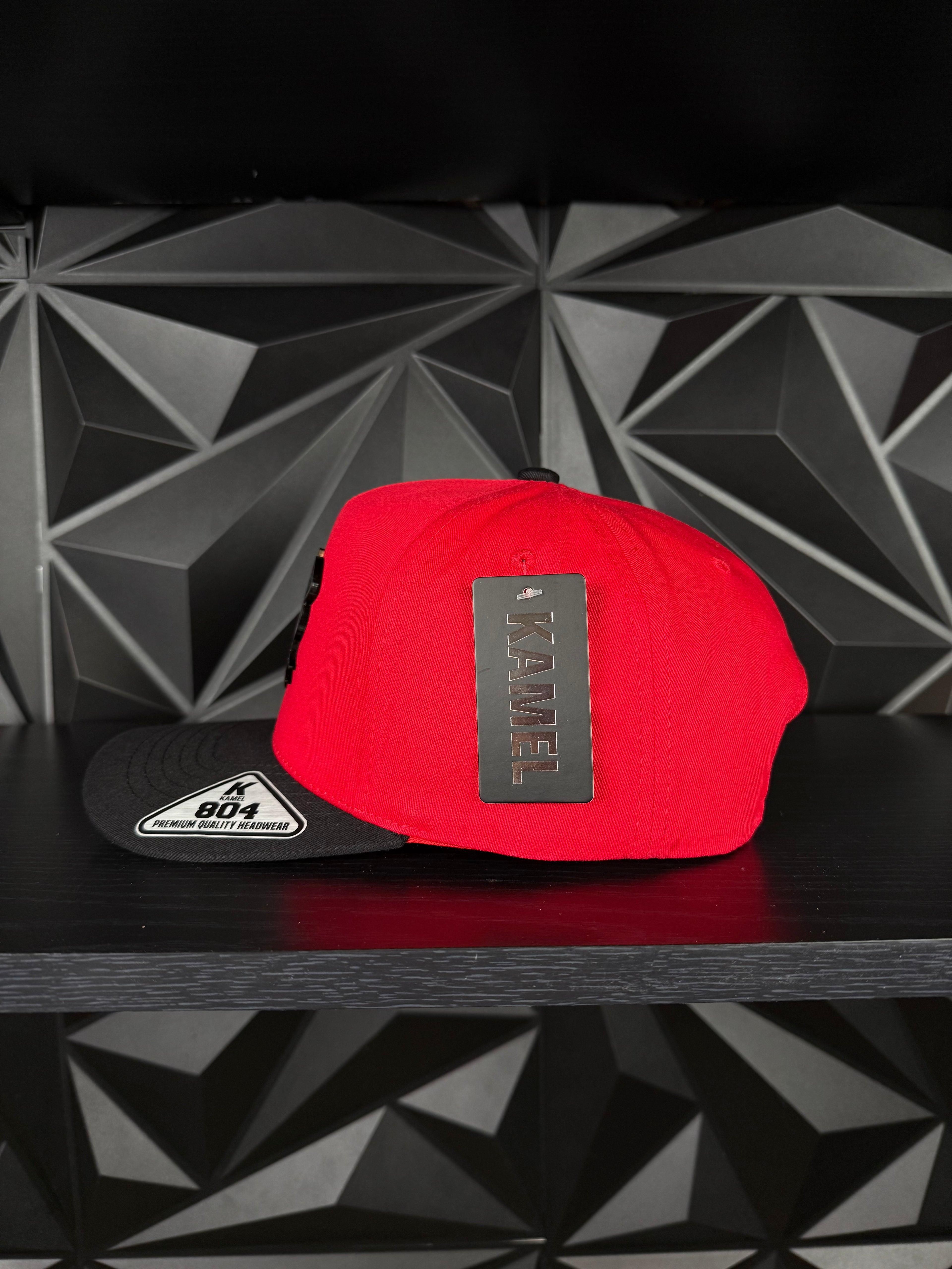 Black panther plate SnapBack hat-red/blackk