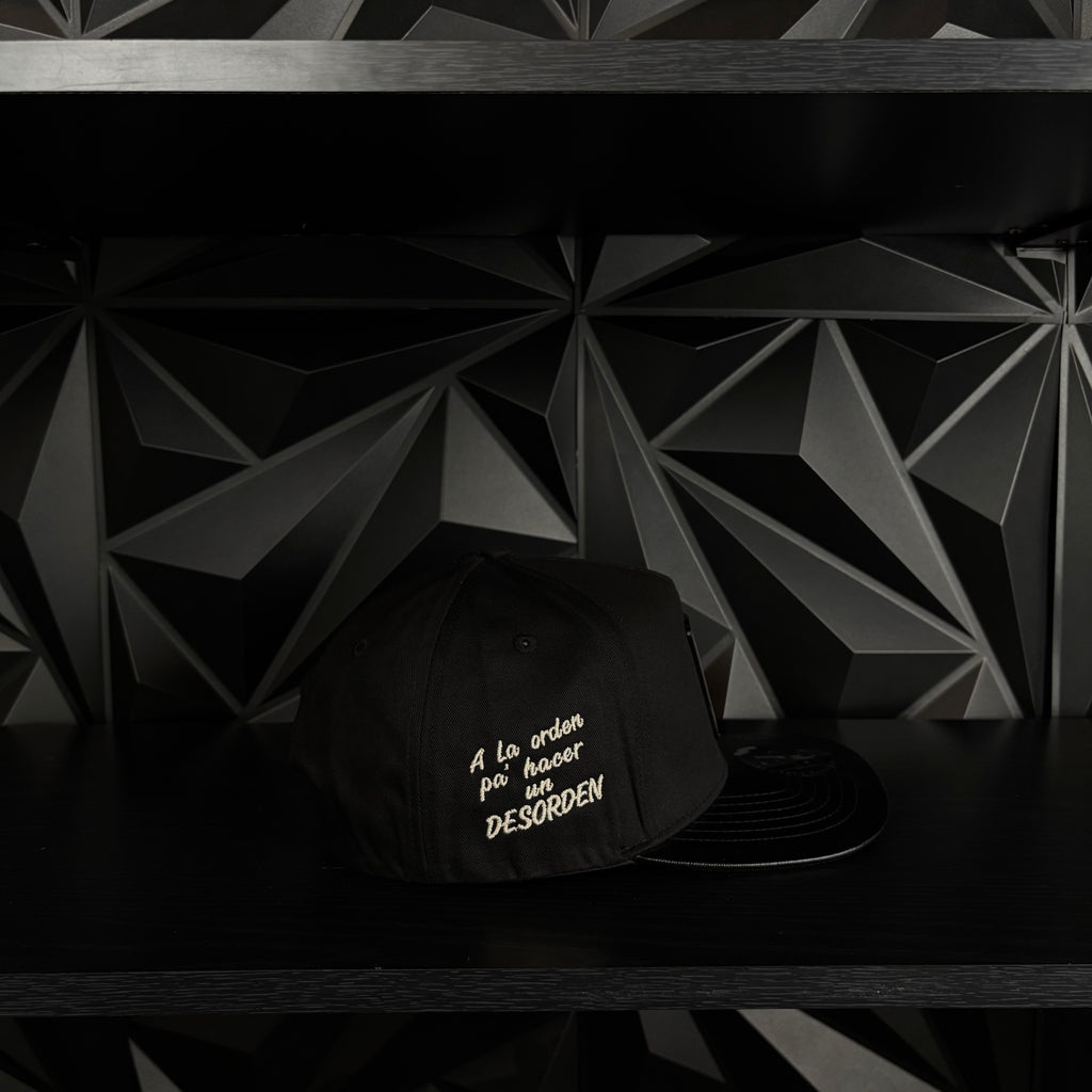 Exclusive Caps La Oveja Negra SnapBack Hat Black/Smooth Leather