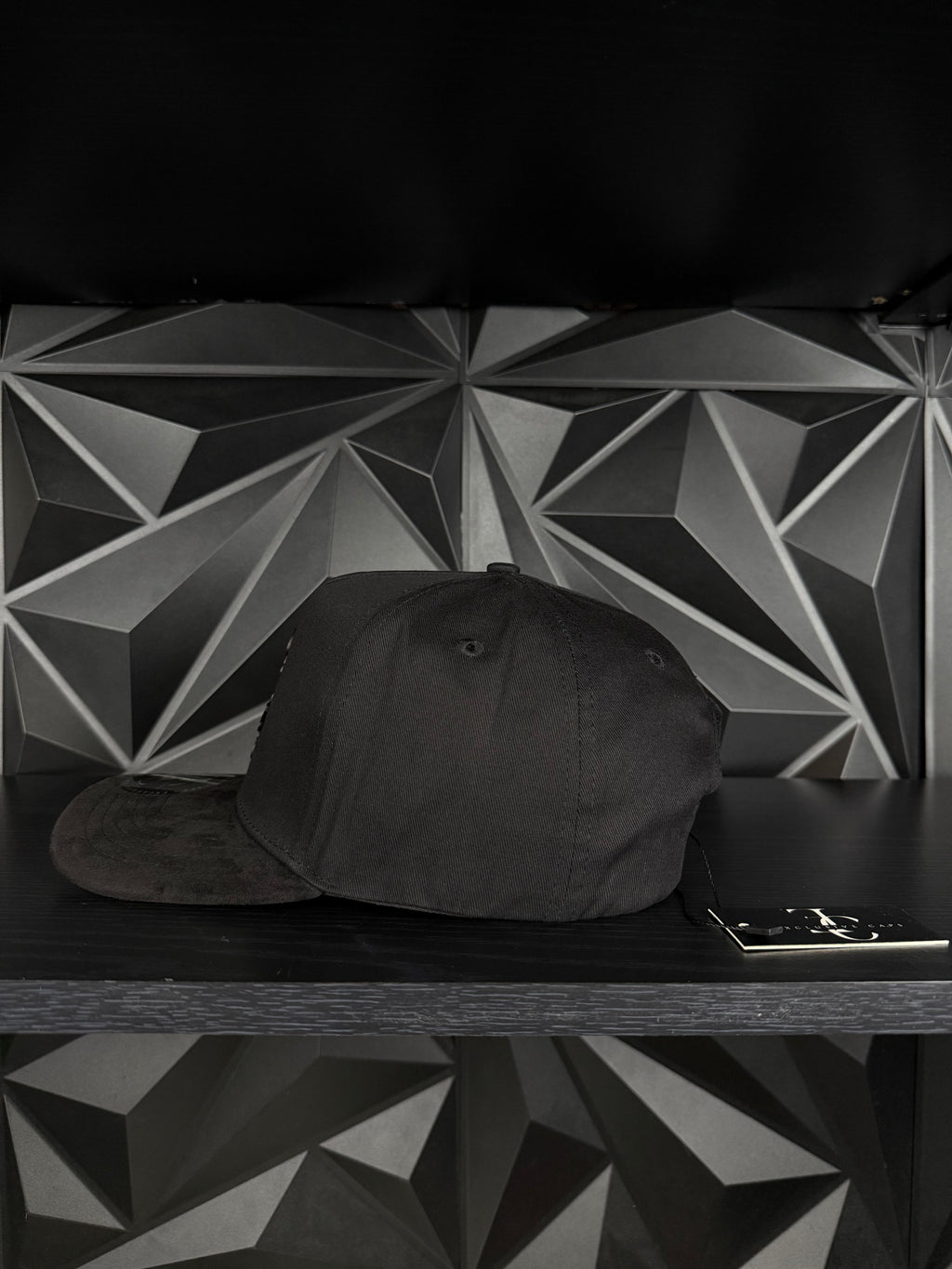Pitufo SnapBack hat-black suede visor
