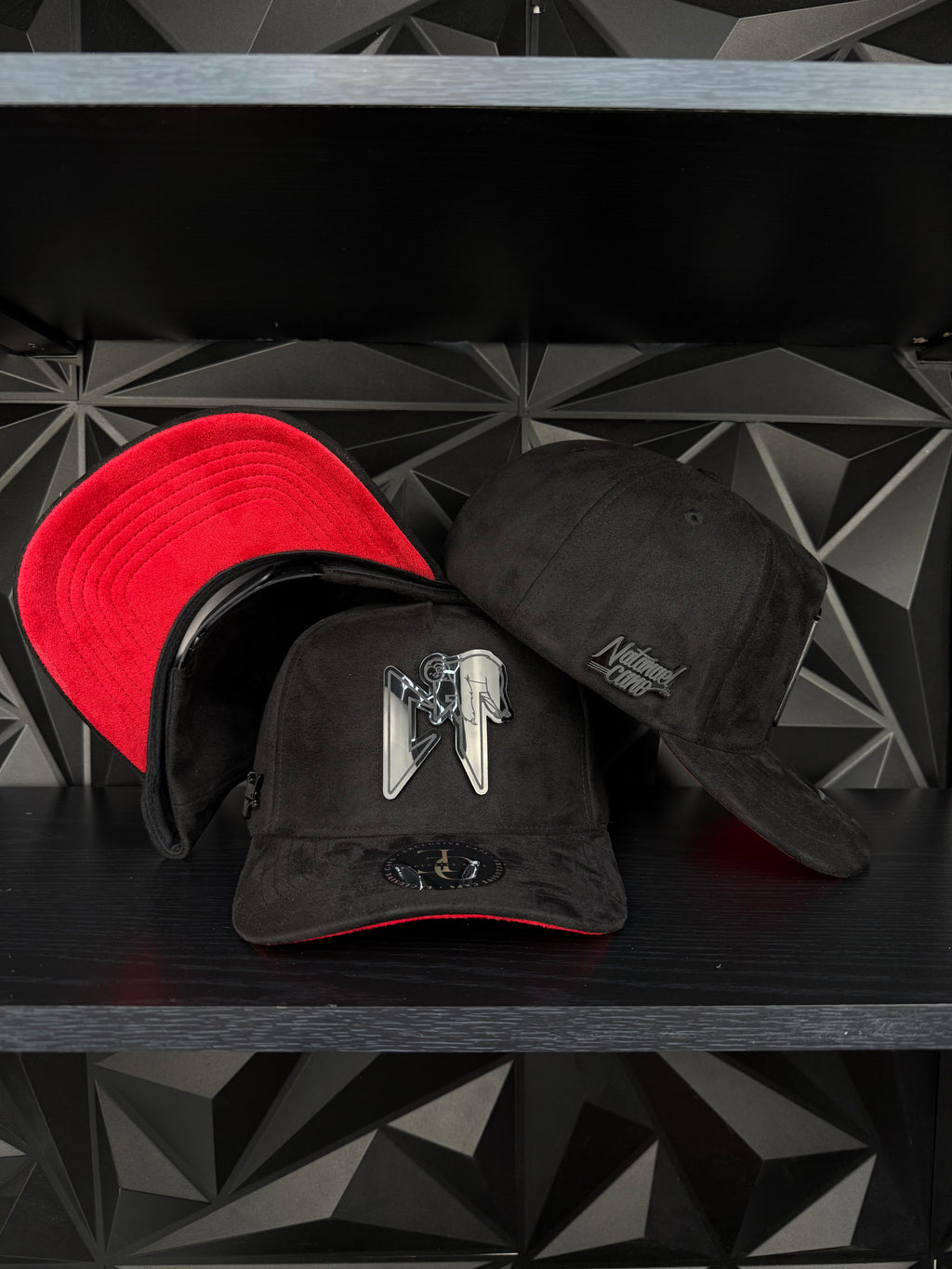 CT Nata cano SnapBack hat-black/red suede